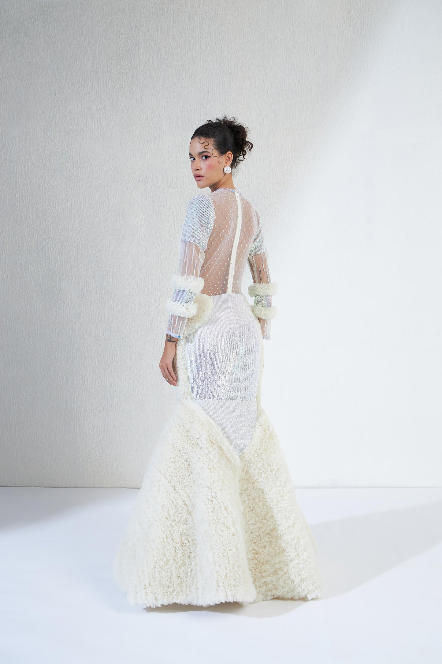 SOLITARY INFINITE GOWN