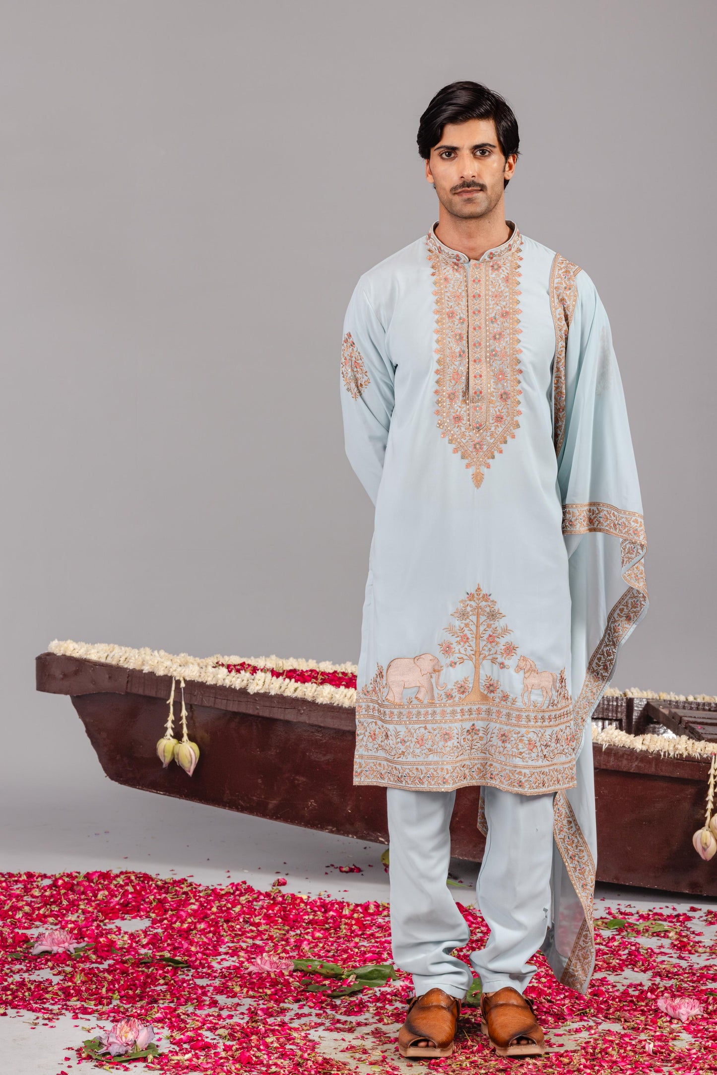 CHAAR KADAM KURTA SET