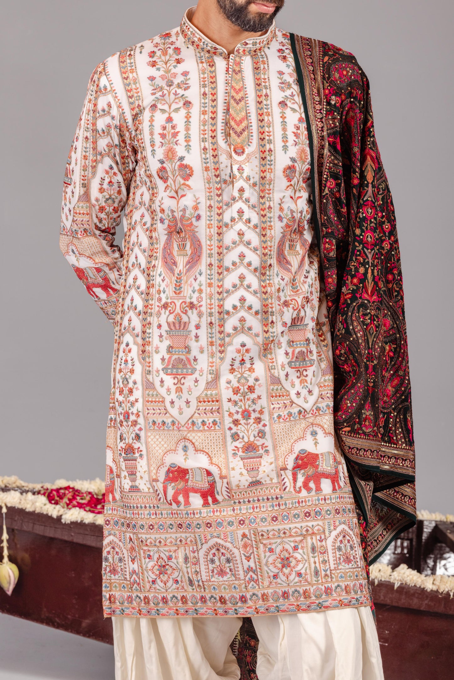 MUGHAL IVORY KURTA SET