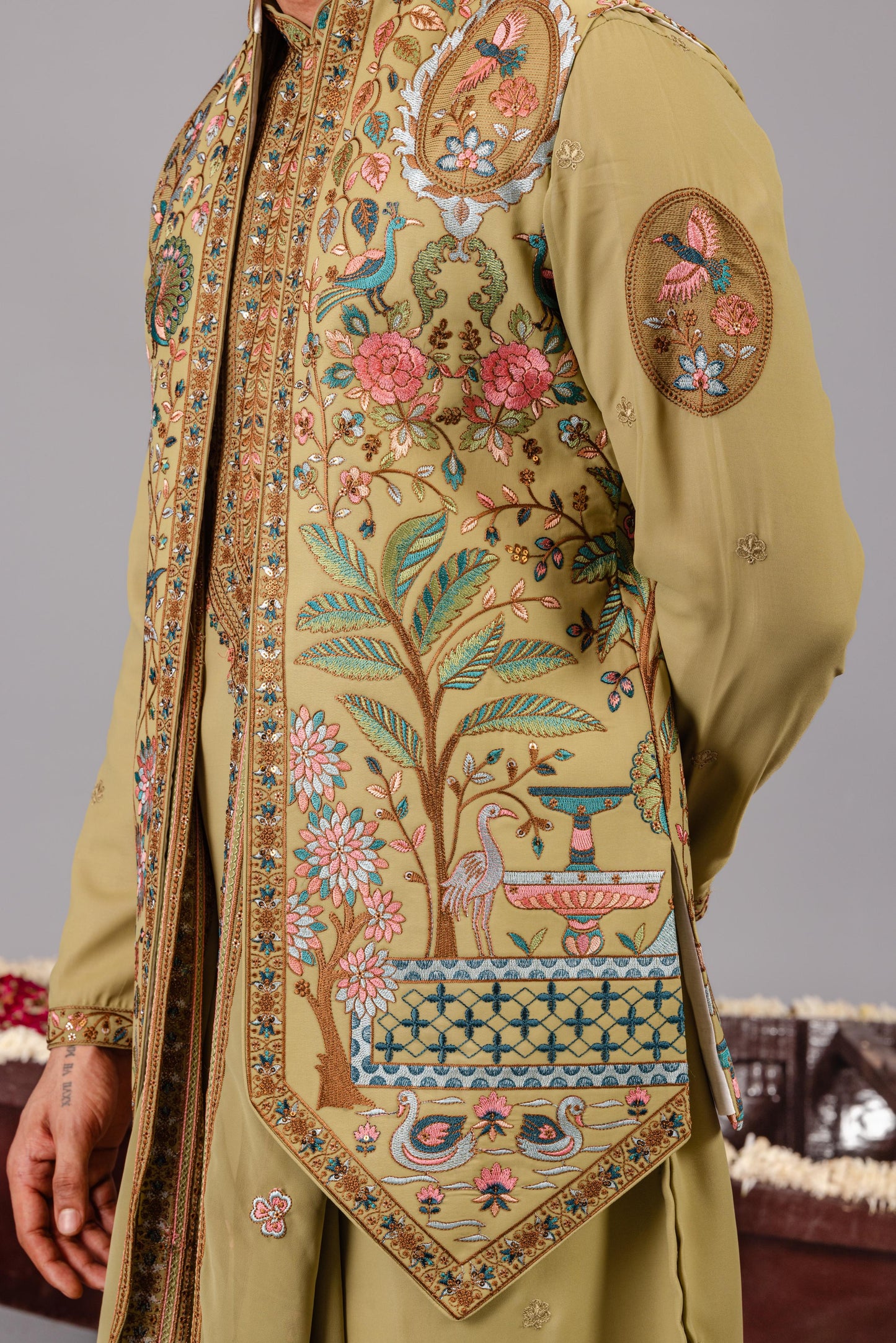 BAGICHA TALE MEHNDI KURTA JACKET SET