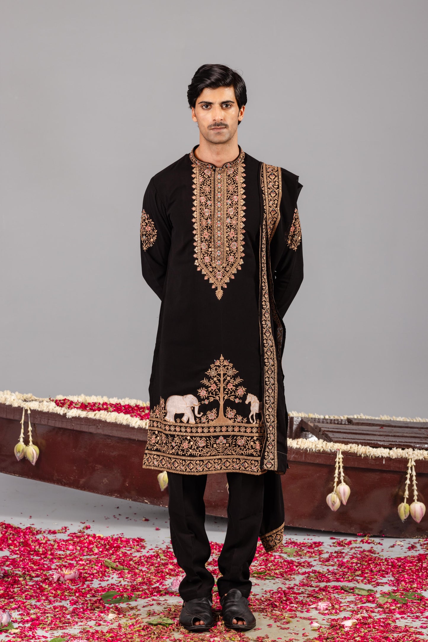 CHAAR KADAM KURTA SET