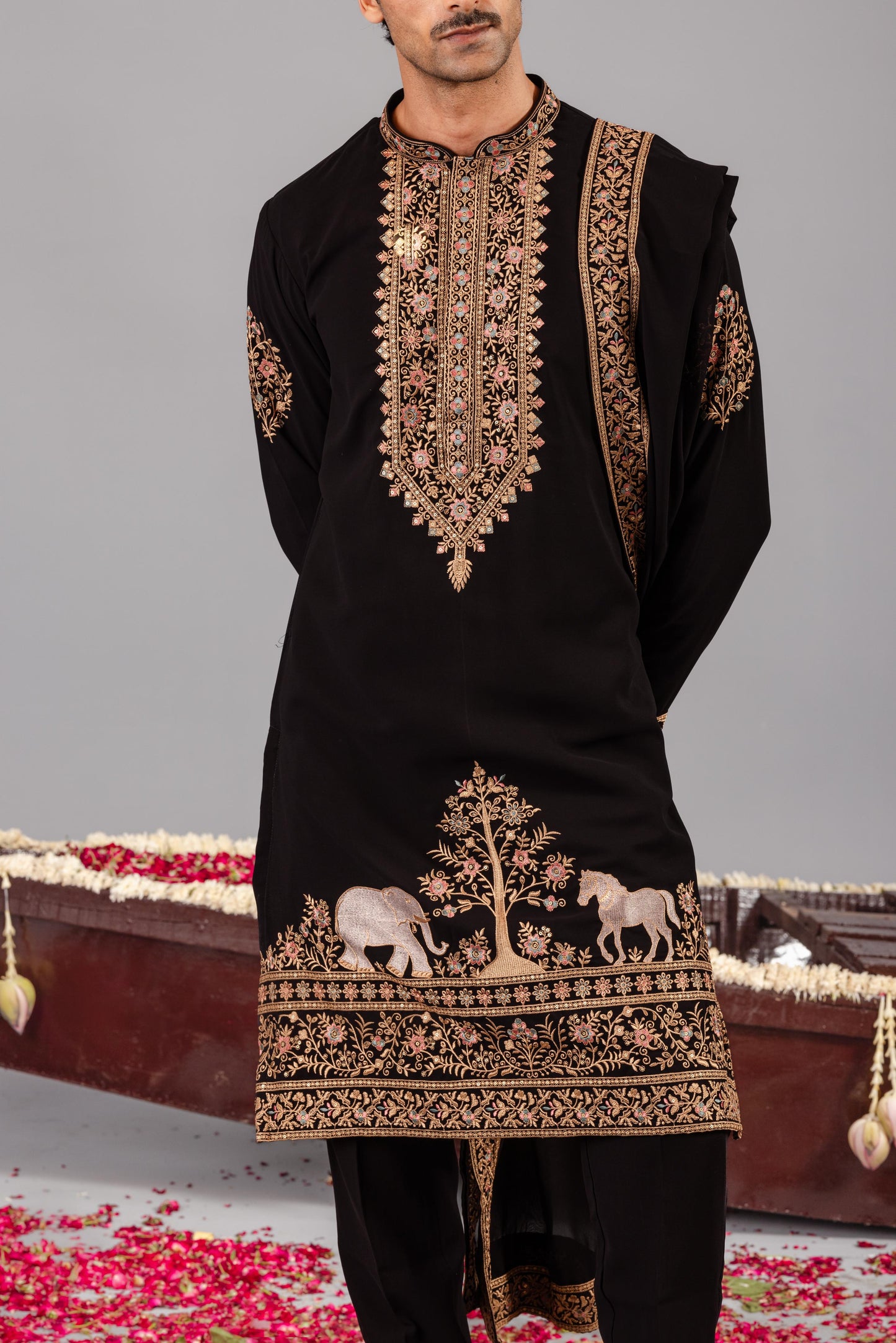 CHAAR KADAM KURTA SET