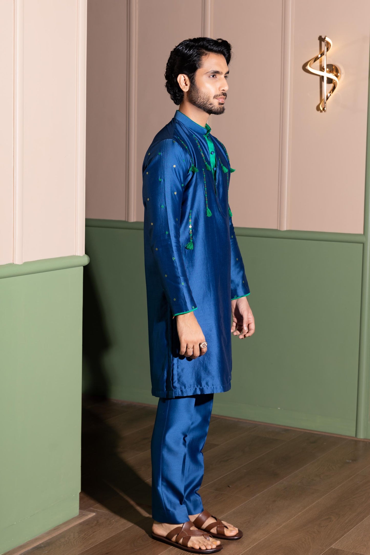 TASSLE DROP KURTA SET