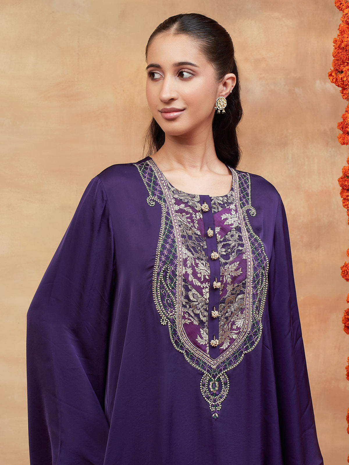 MEER JAMUNI HAND EMBROIDERED BANARASI FARSHI SET