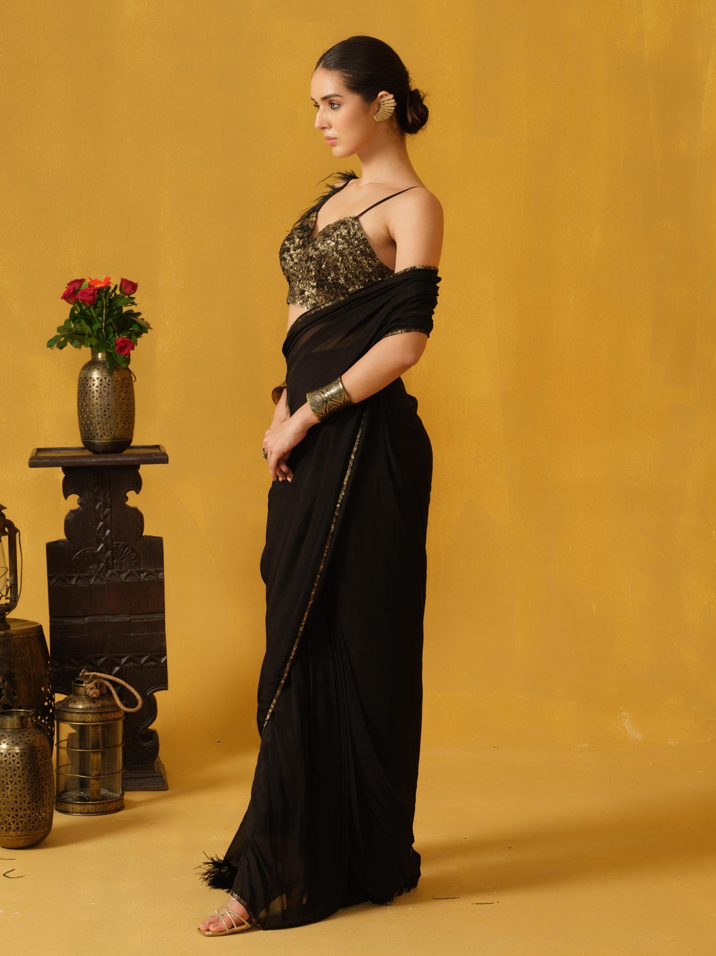 BLACK SAREE