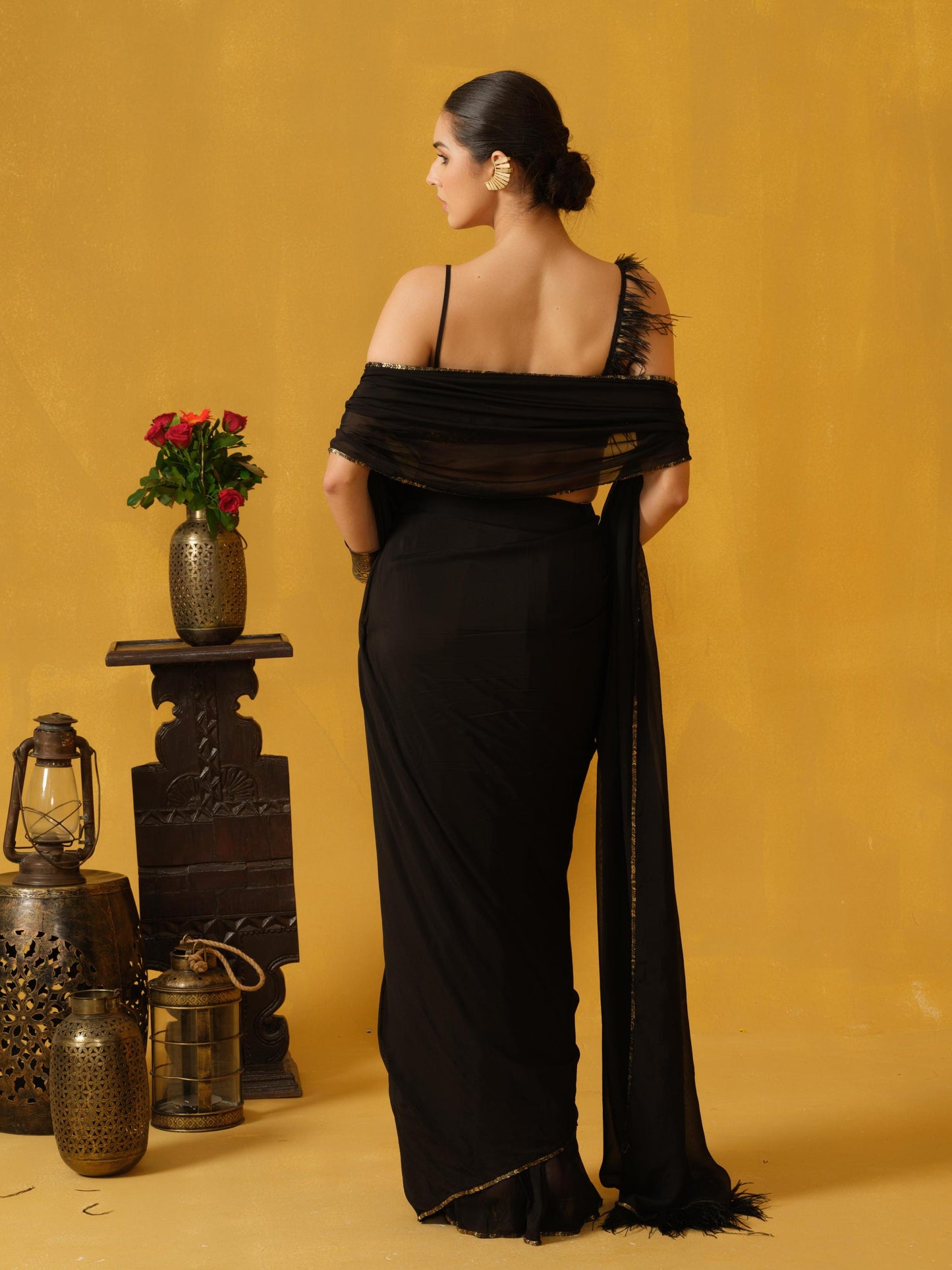 BLACK SAREE