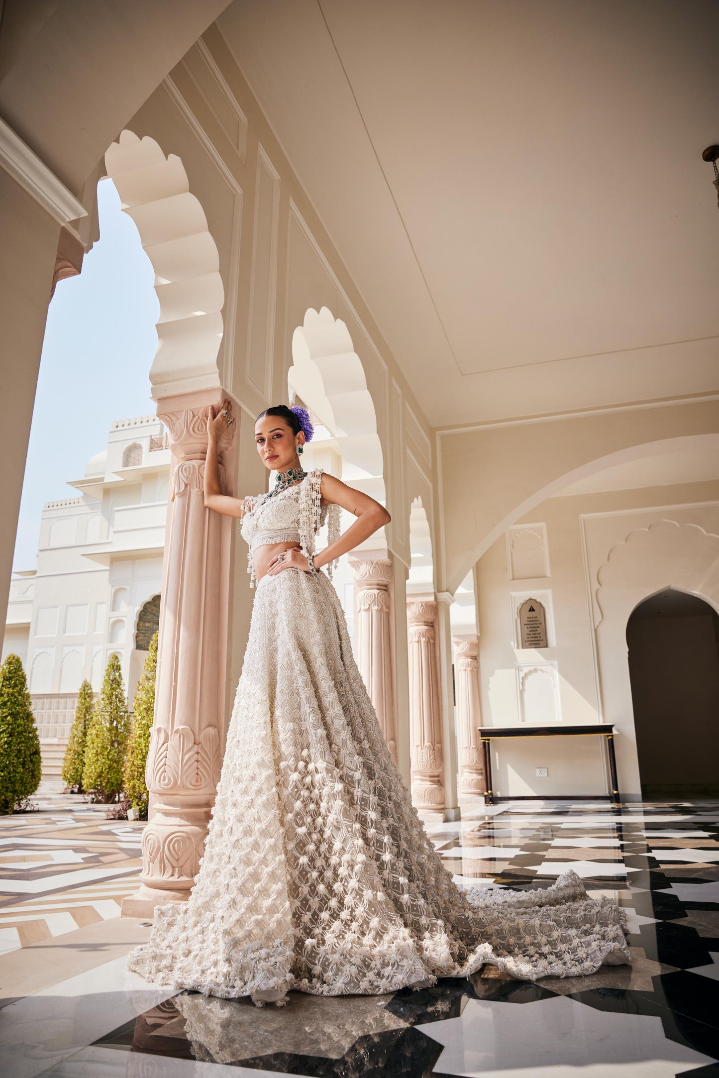 WHITE LEHENGA SET