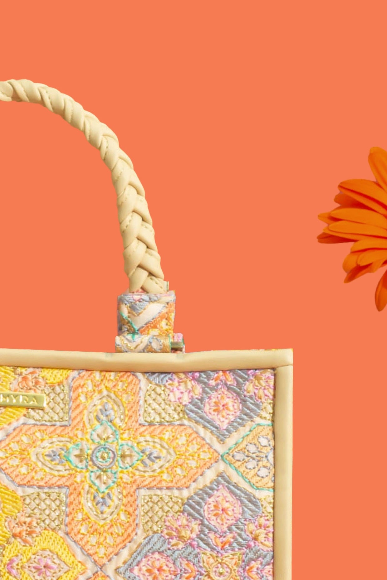AMNA THREAD EMBROIDERED HANDBAG - PASTEL PINK