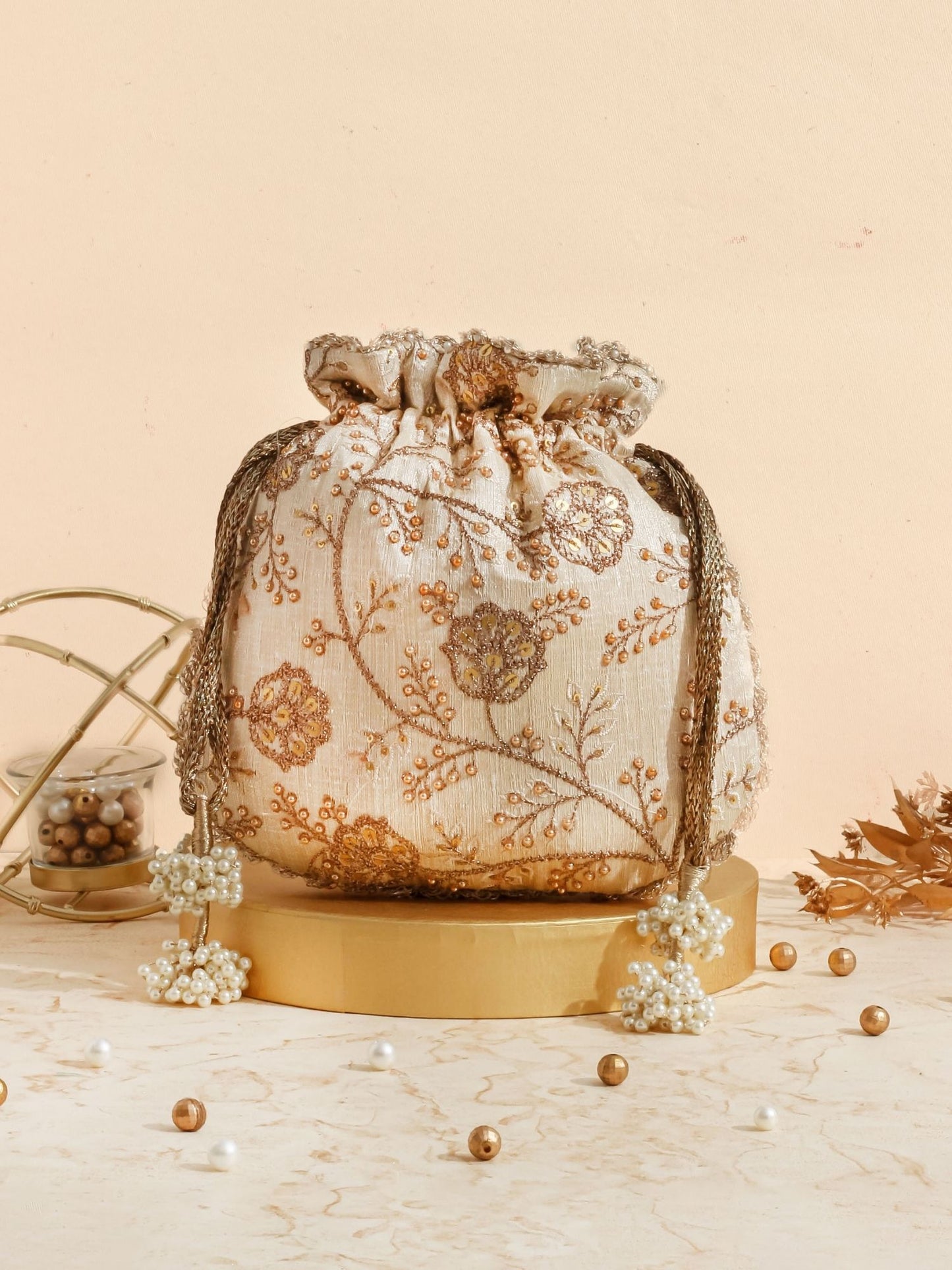 EMBROIDERED SCALLOP POTLI BAG