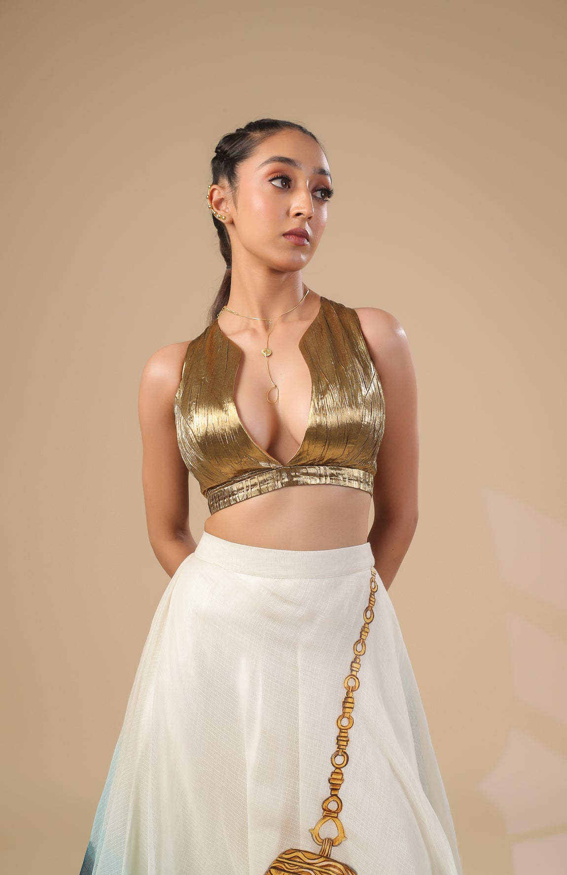 KOTA DORIA JACKET GOLD BRALETTE WITH KOTA DORIA SKIRT