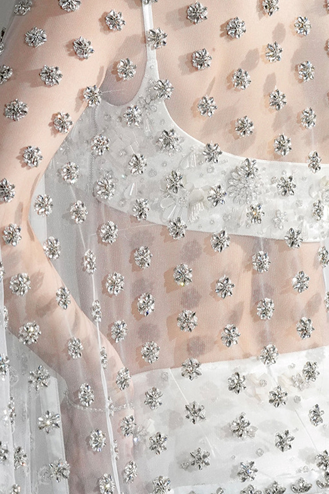 CHARLOTTE WHITE FLORAL SEQUIN EMBELLISHED STOLE