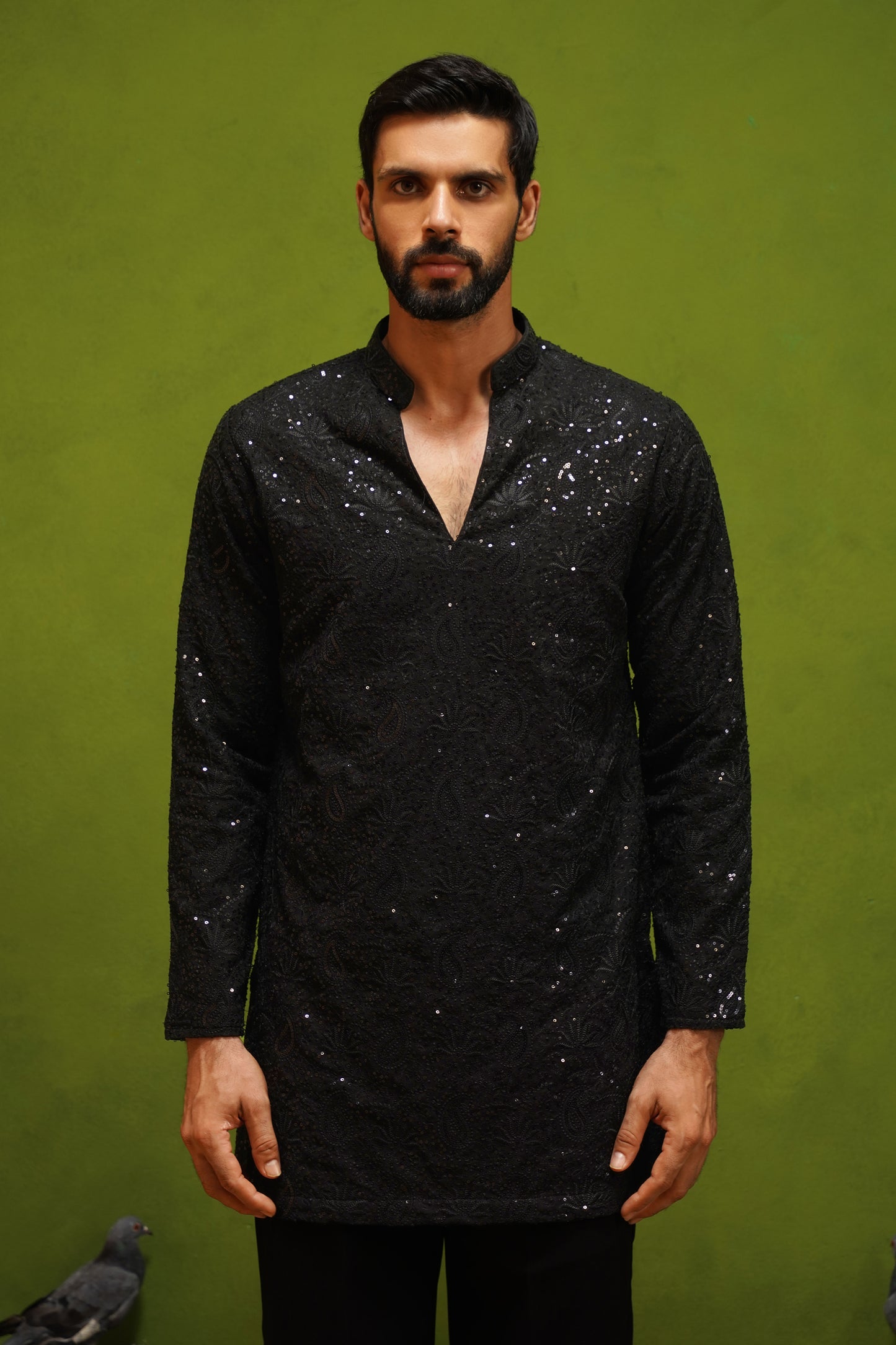 NAQSH BLACK V NECK SHORT KURTA SET