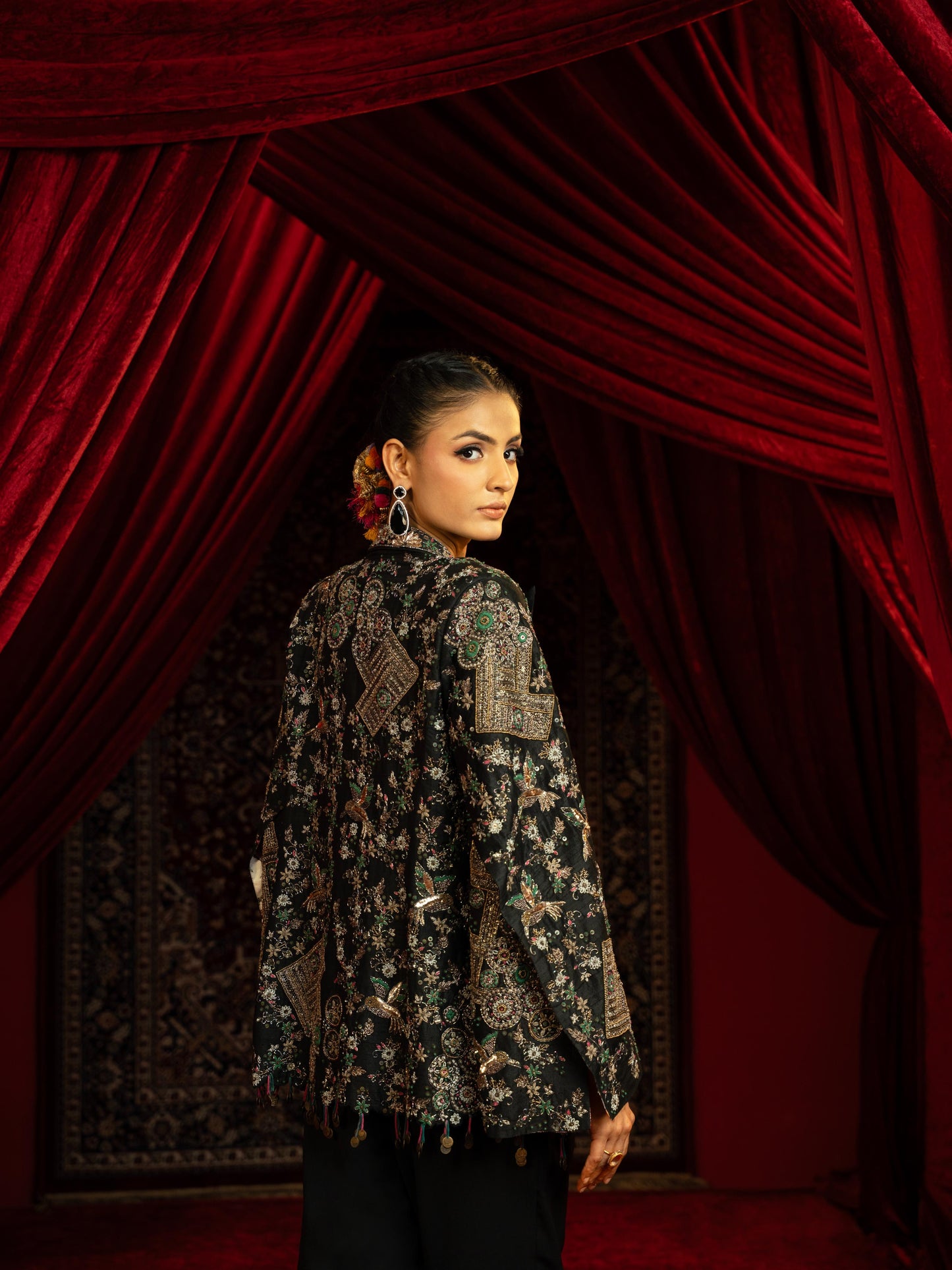 FULLY VINTAGE EMBROIDERED STYLISED JACKET WITH PANT & BUSTIER