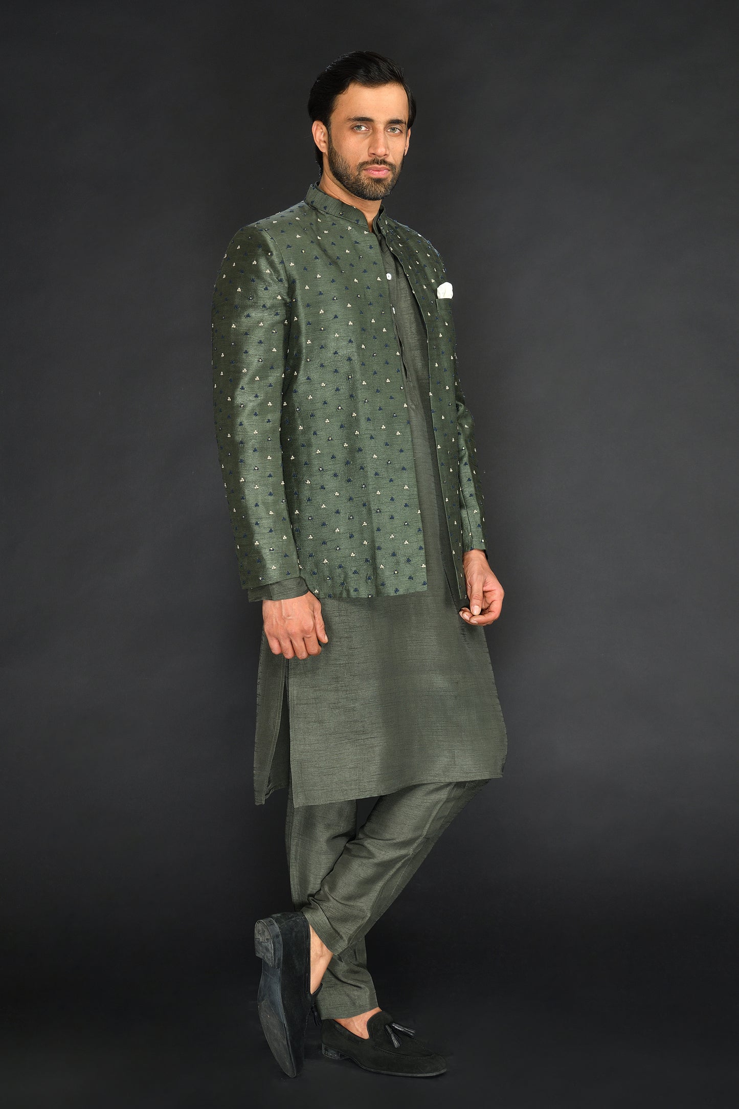 BANDGALA WITH KURTA AND SLIM PANT