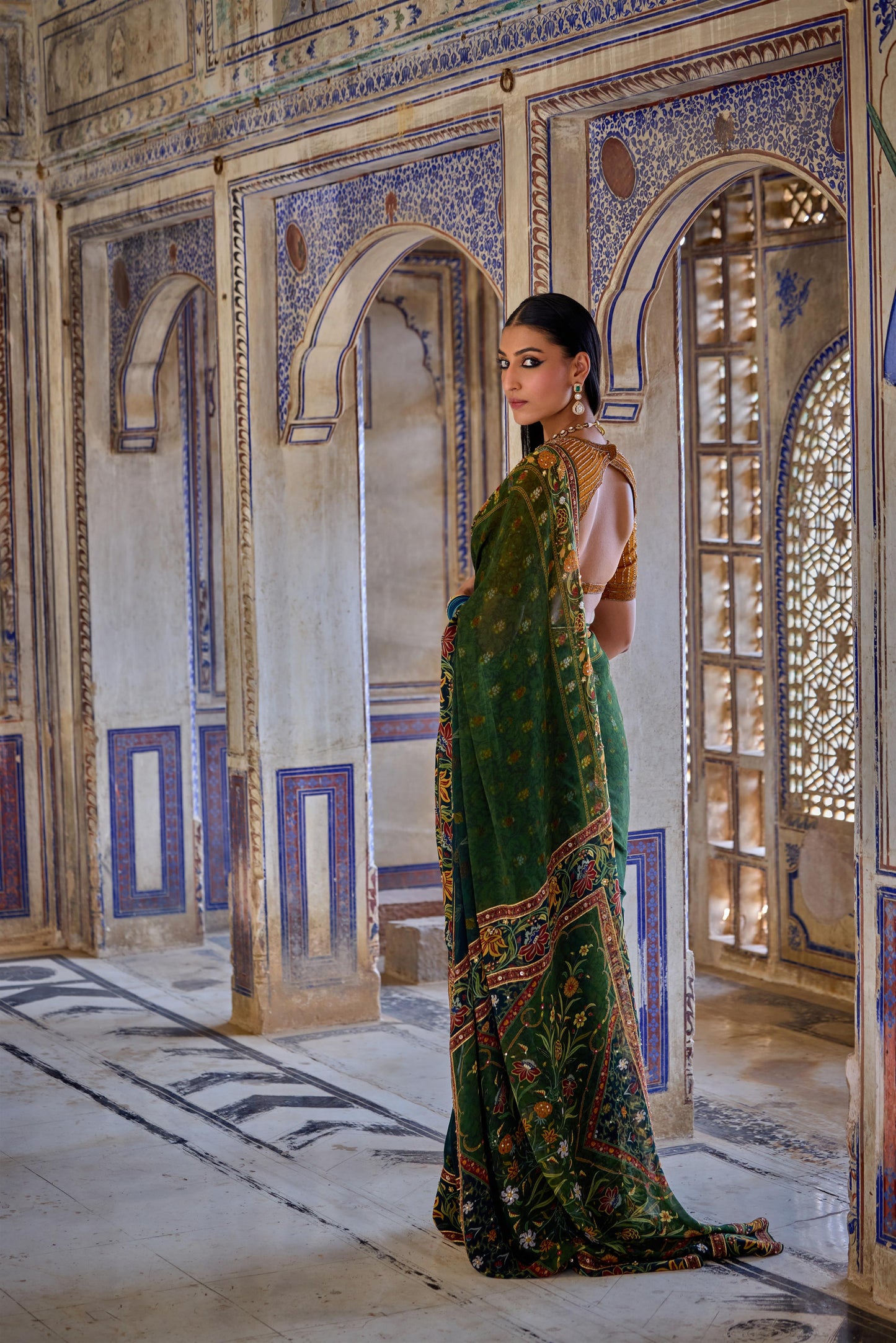 AARNA SAREE