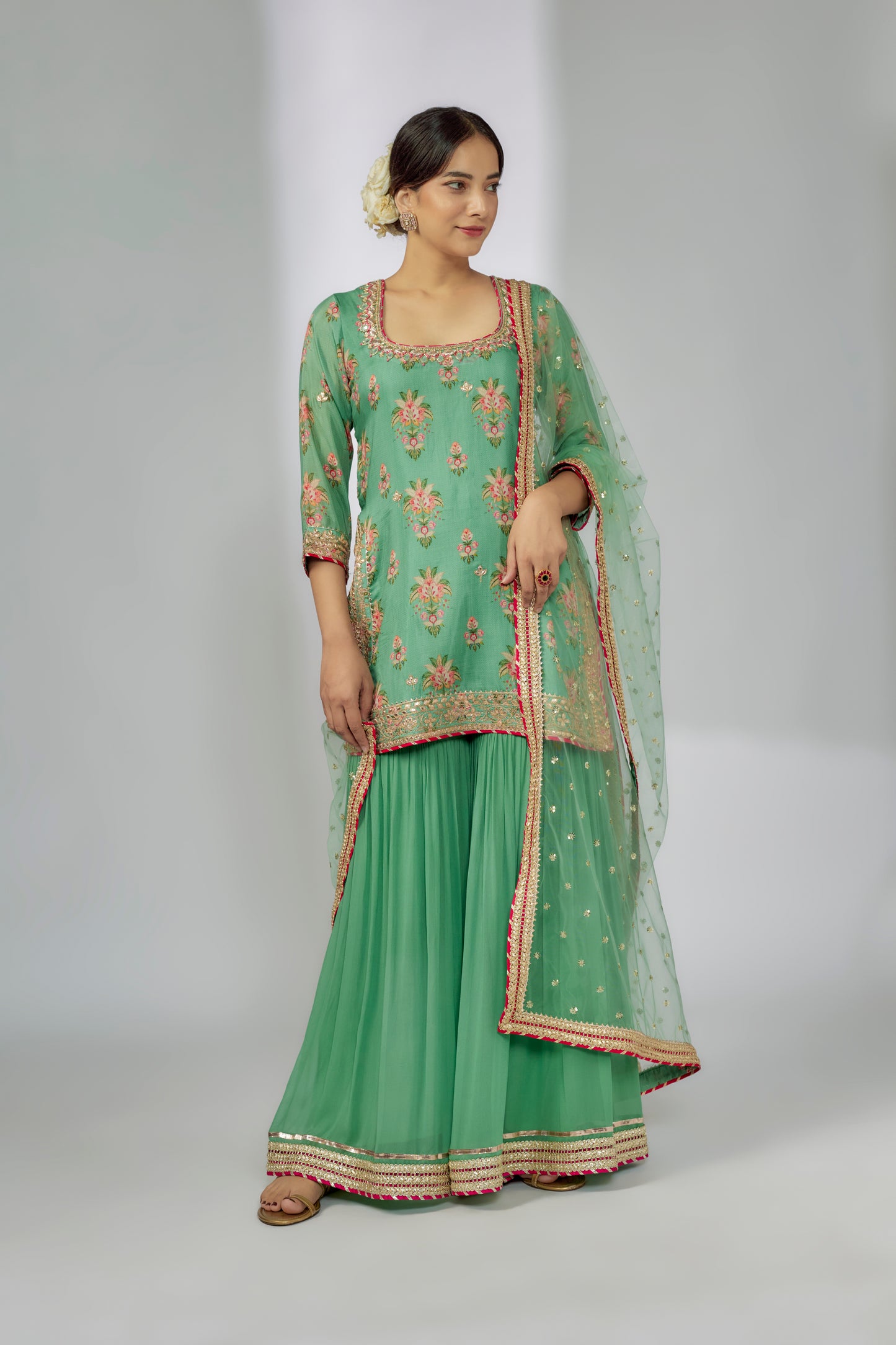 URJA SHARARA SET