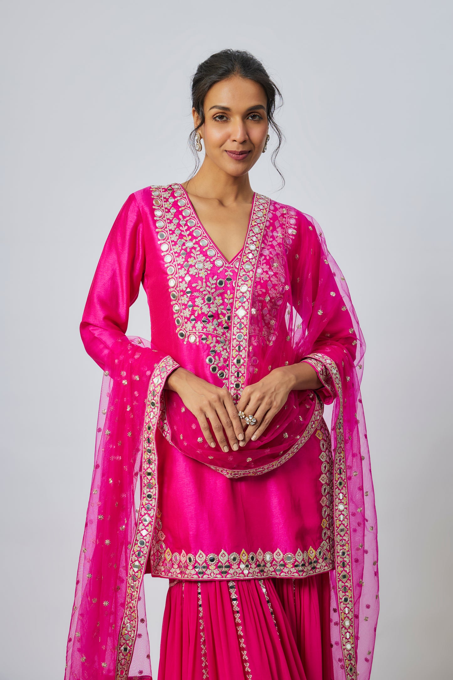 EKANTIKA SHARARA SET