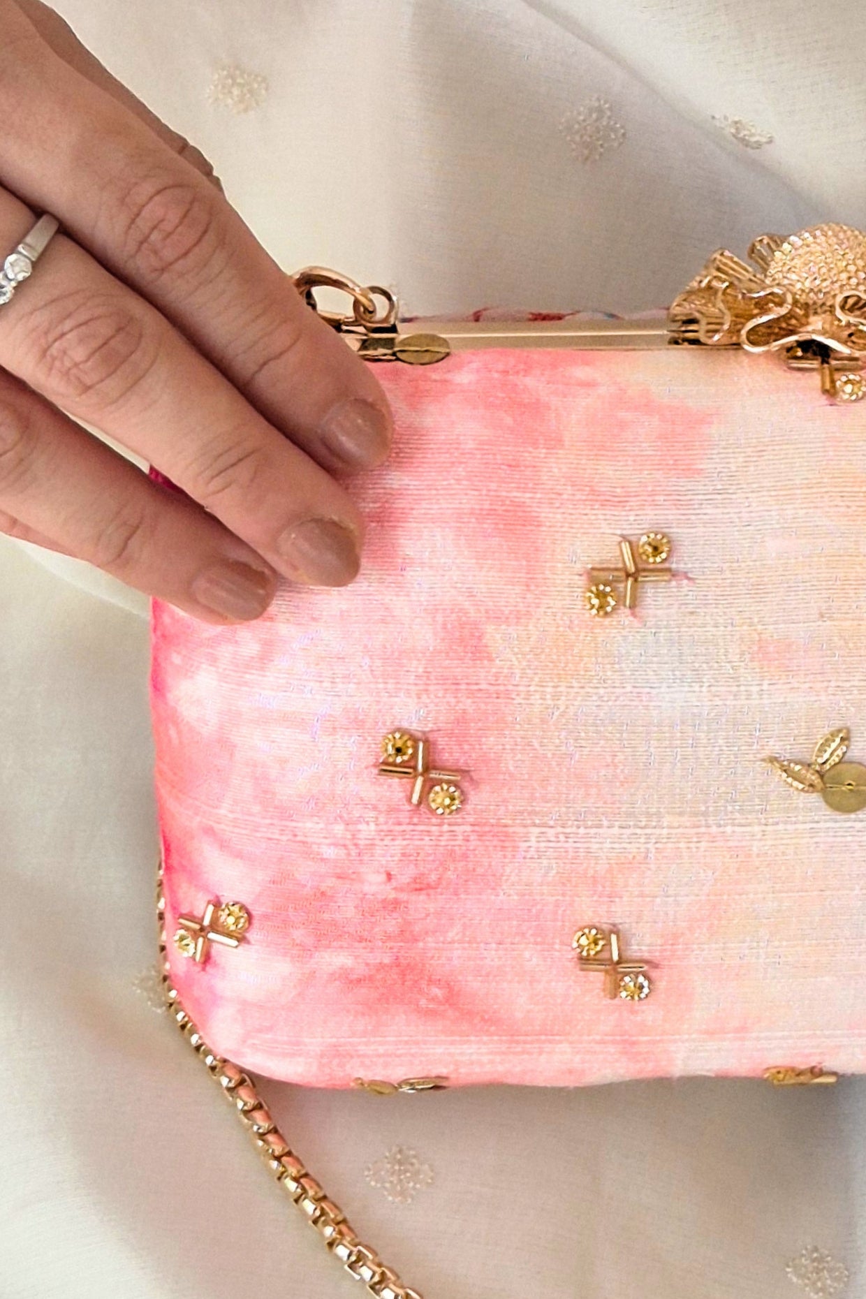 GULBAHAR SHIBORI CLUTCH - PINK