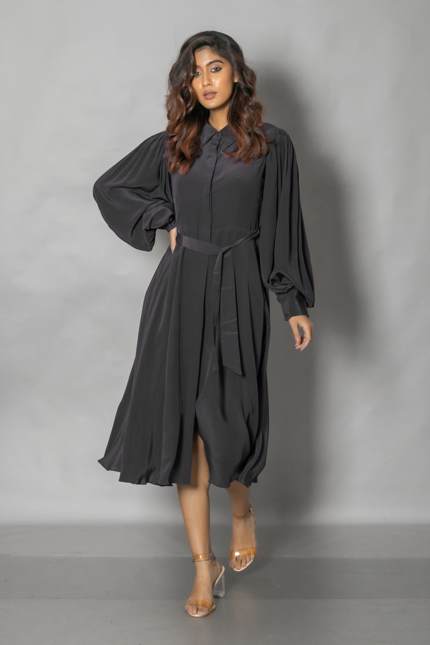 FLOWY MIDI DRESS