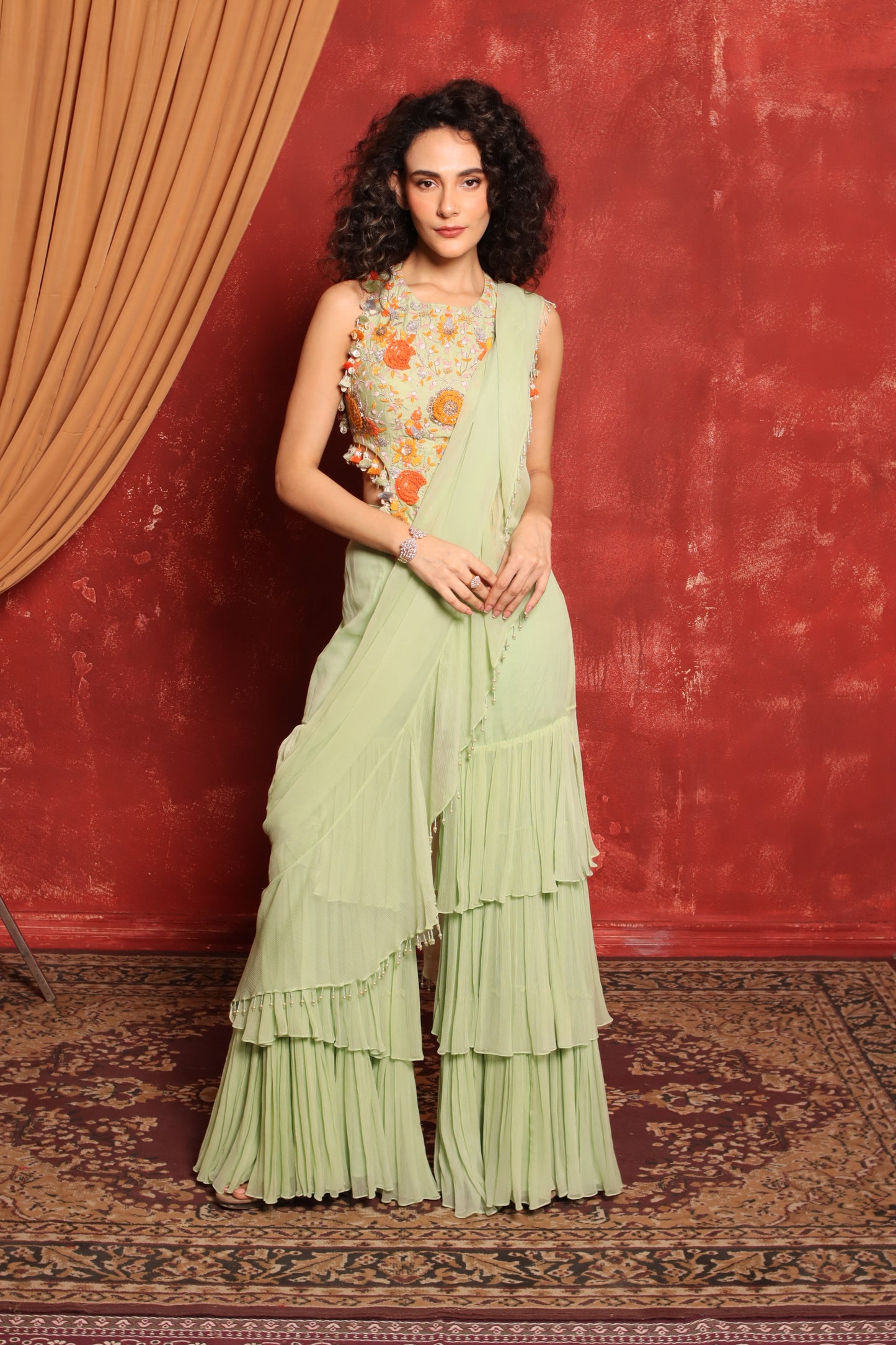 CARNIVAL FRILL SET