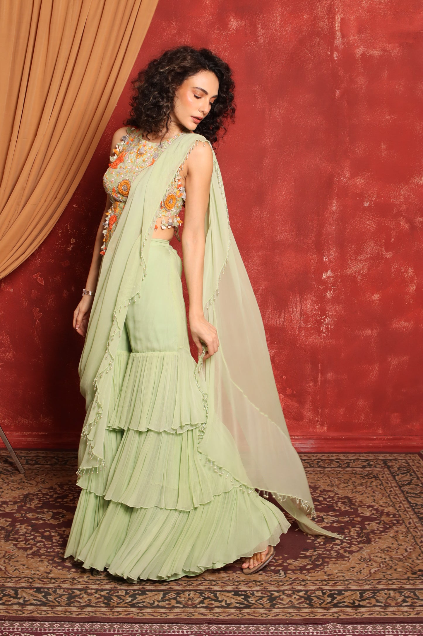 CARNIVAL FRILL SET