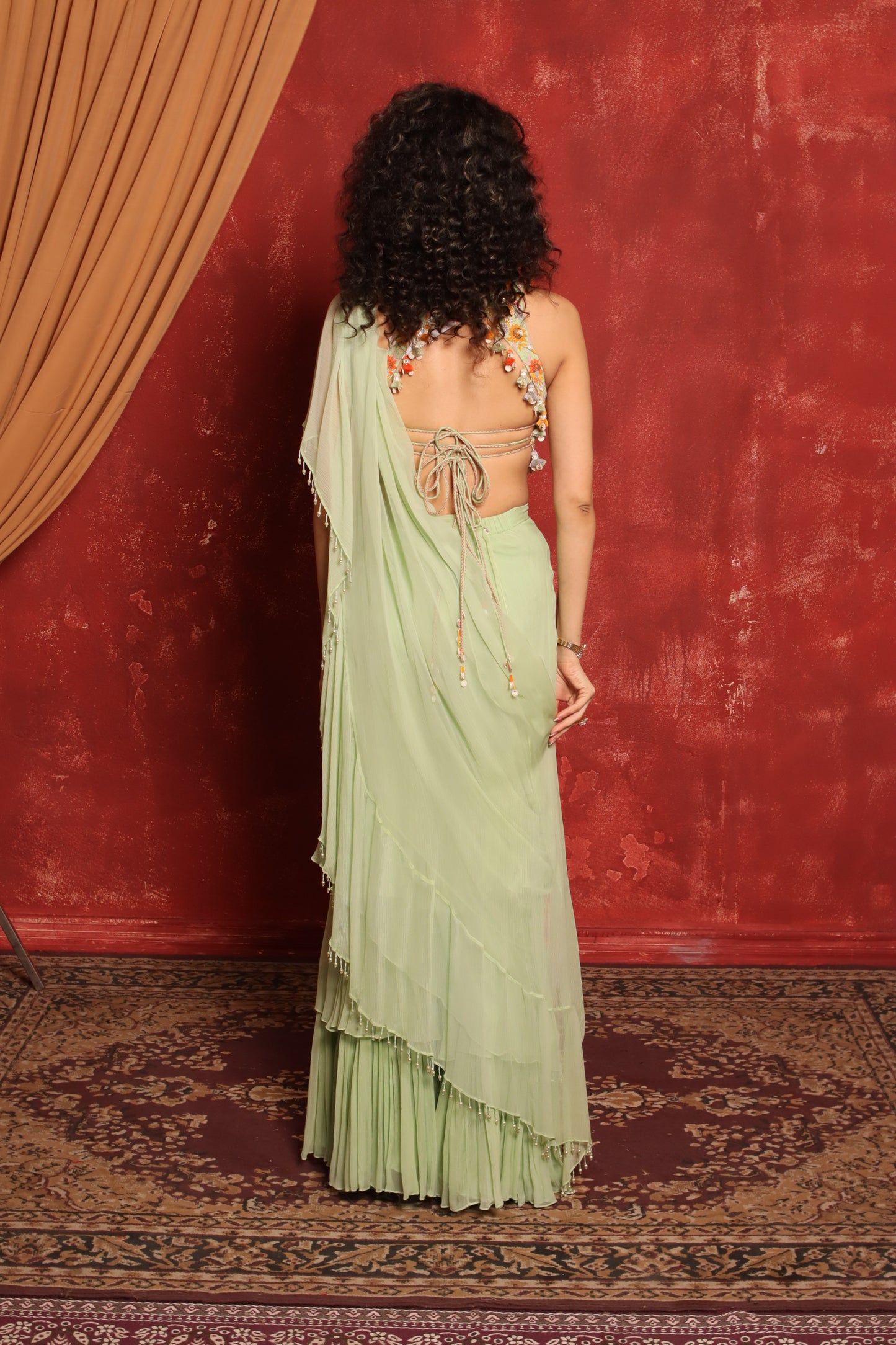 CARNIVAL FRILL SET