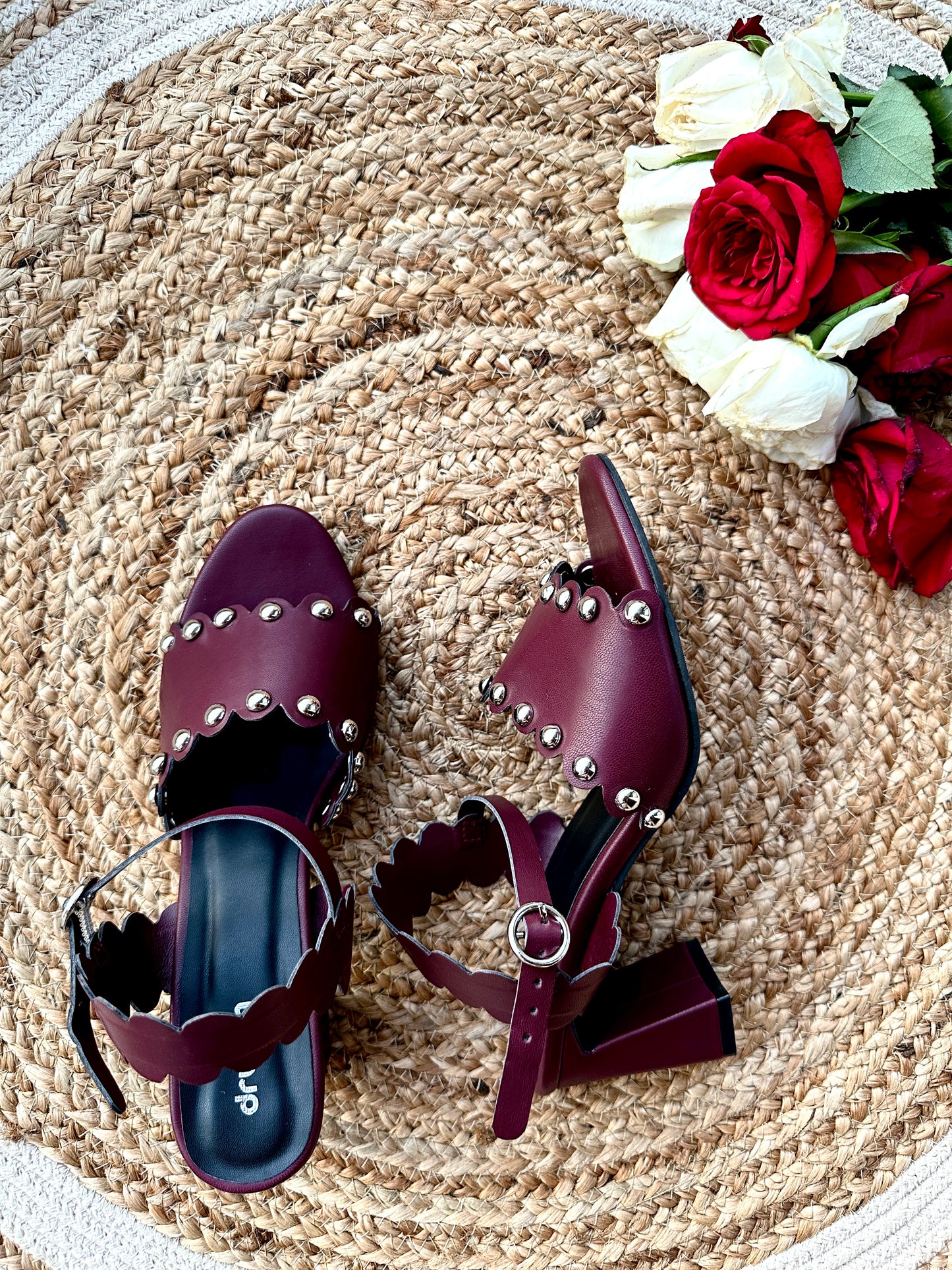SCALLOP HEELS