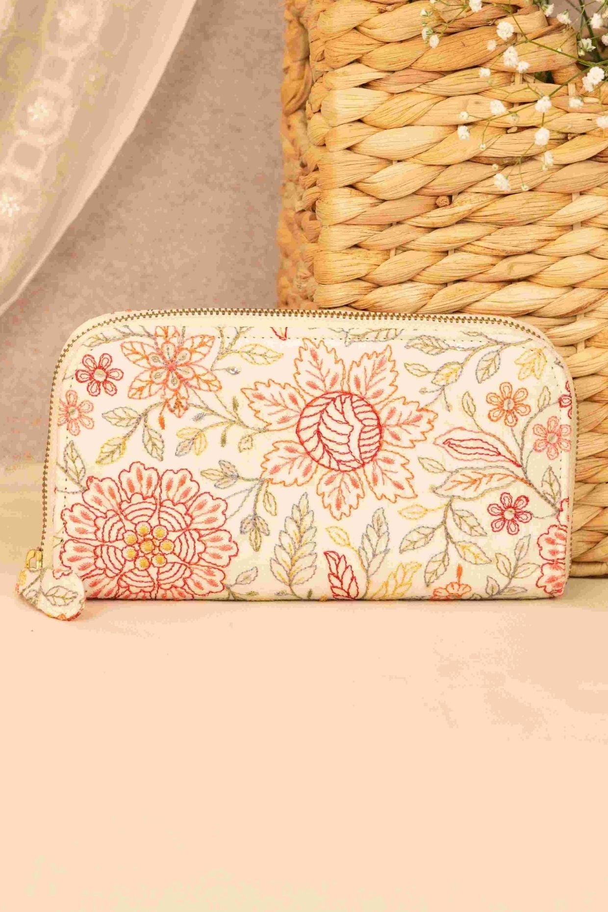 IVY FLORAL EMBROIDERED WALLET