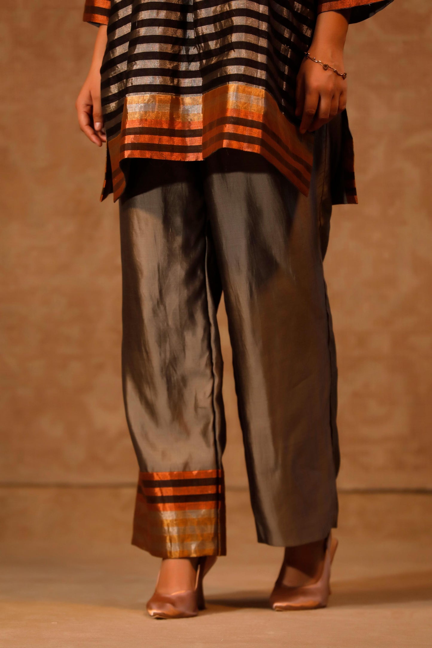 DHUN PATCH ZARI STRIPE HIGH NECK KURTA SET