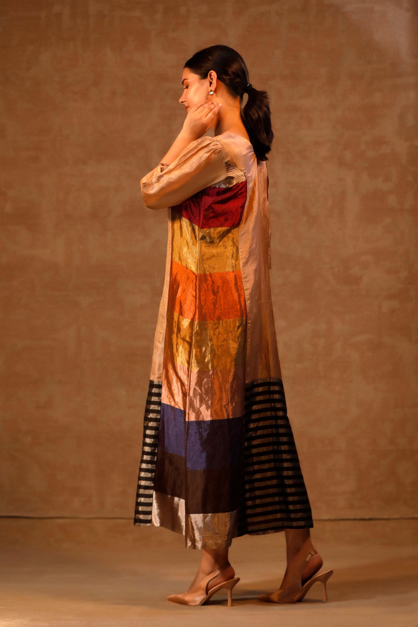DHUN ZARI STRIPED V - DRESS