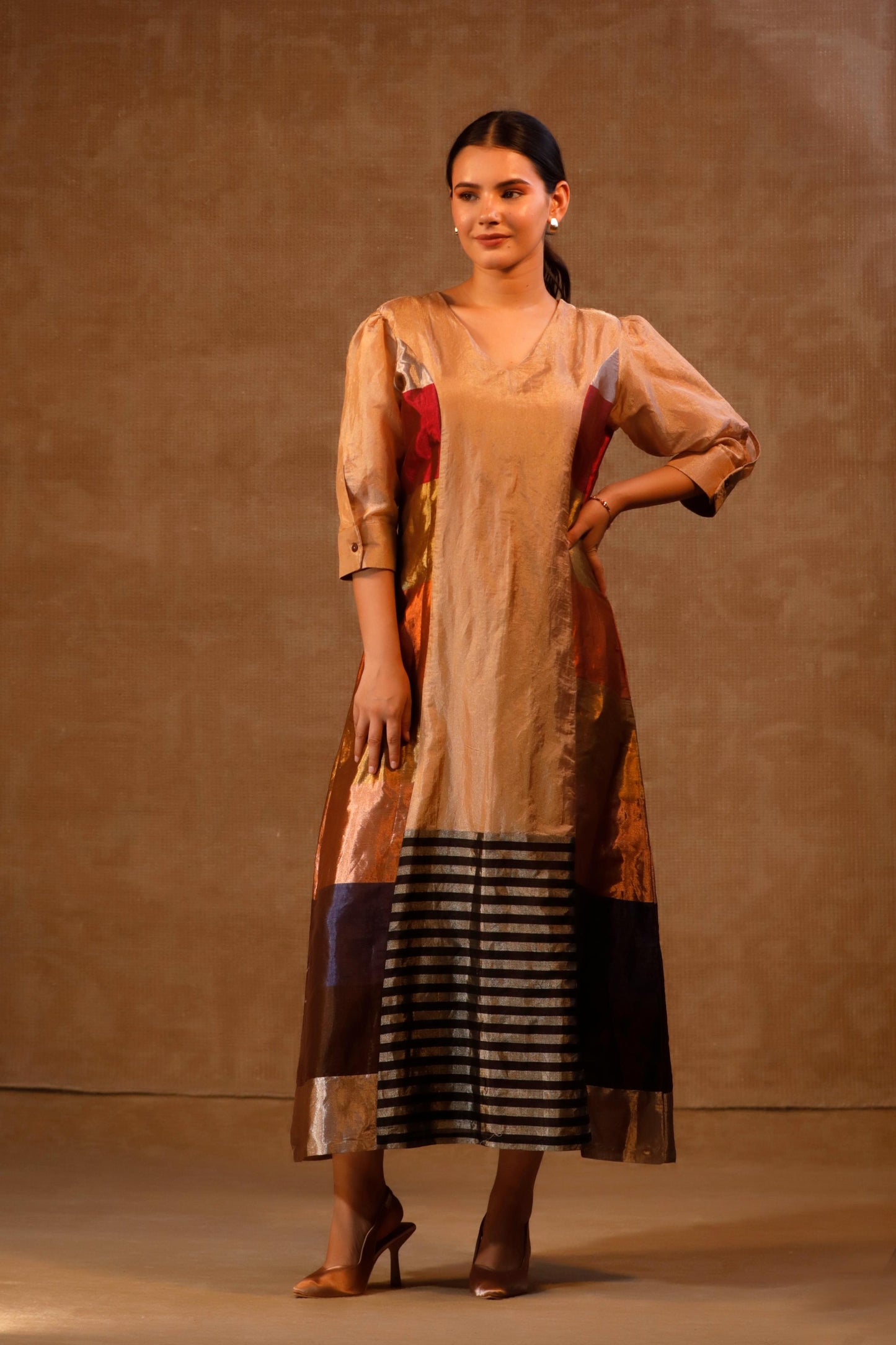 DHUN ZARI STRIPED V - DRESS