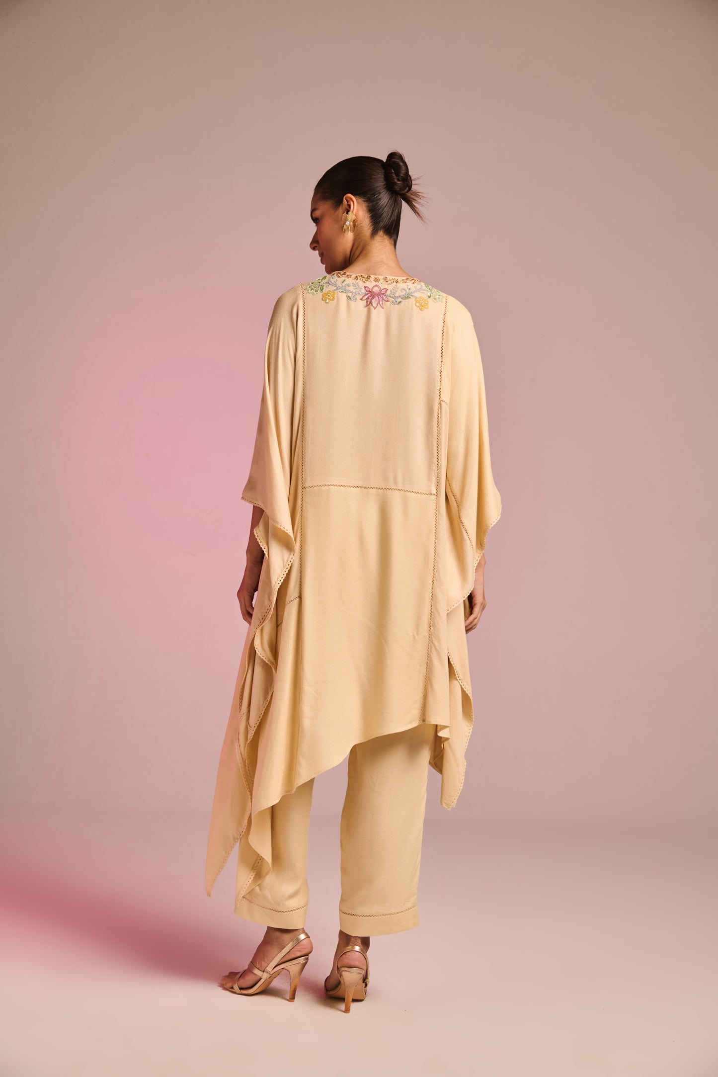 LANA KAFTAN