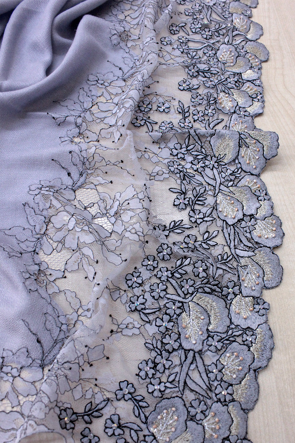 DAINTY PETALS EMBROIDERED STOLE
