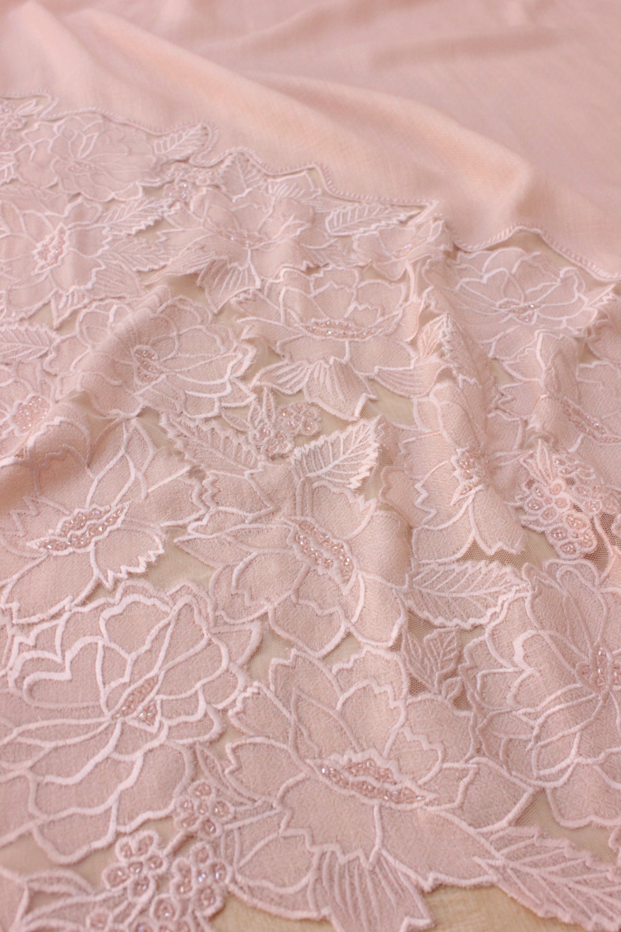 A ROSE DREAM EMBROIDERED STOLE