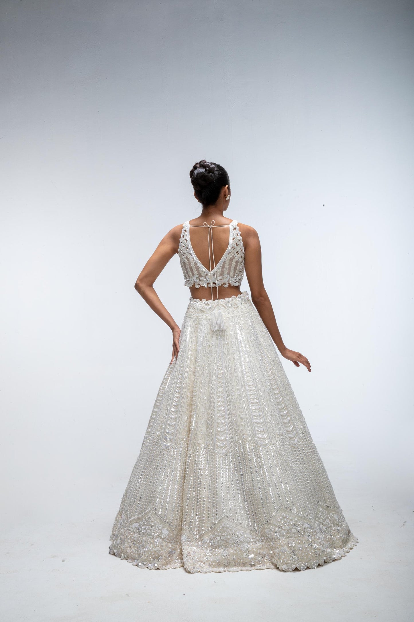 IVORY ILLUME CASCADE LEHANGA