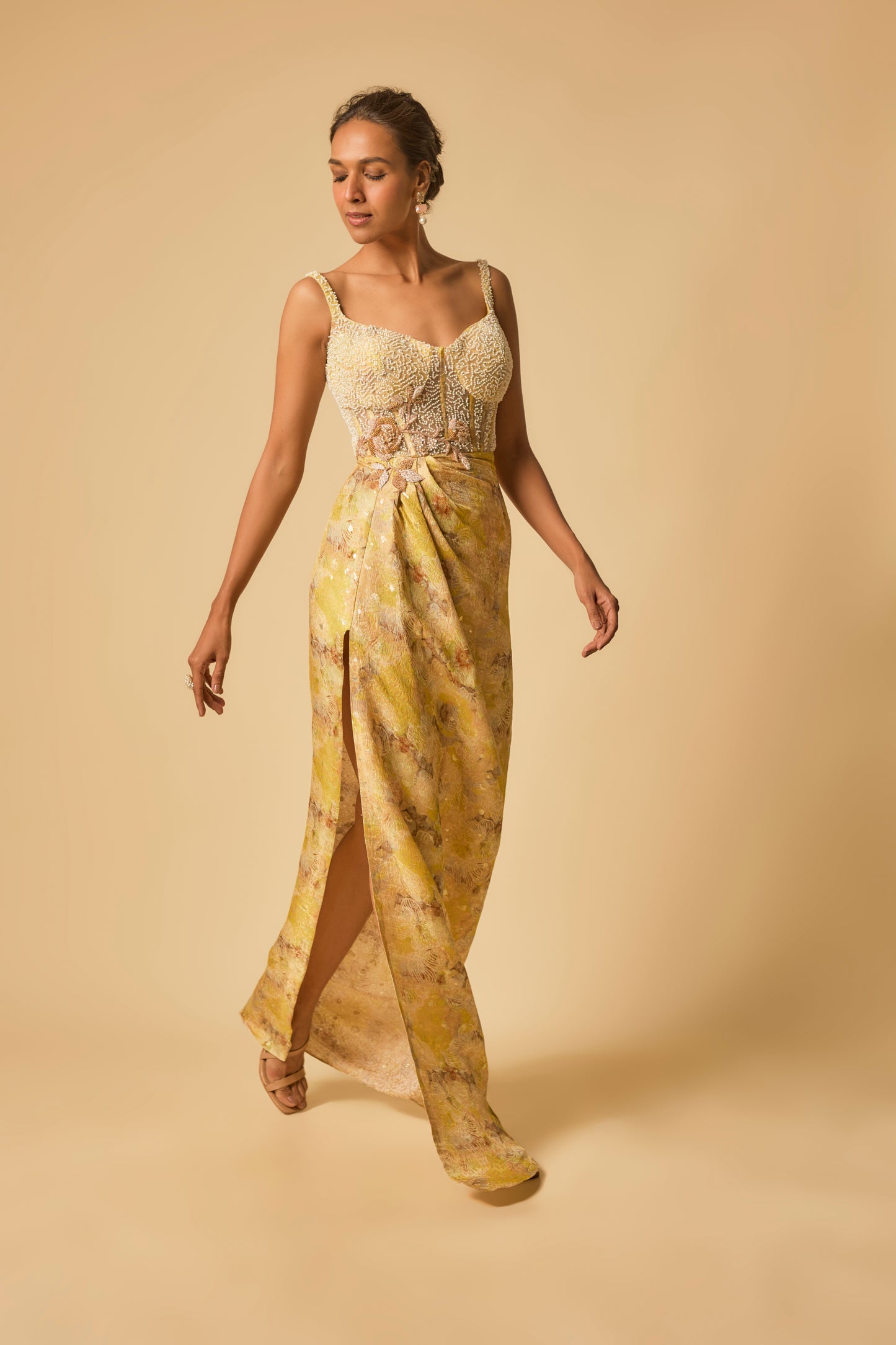 YELLOW GOWN