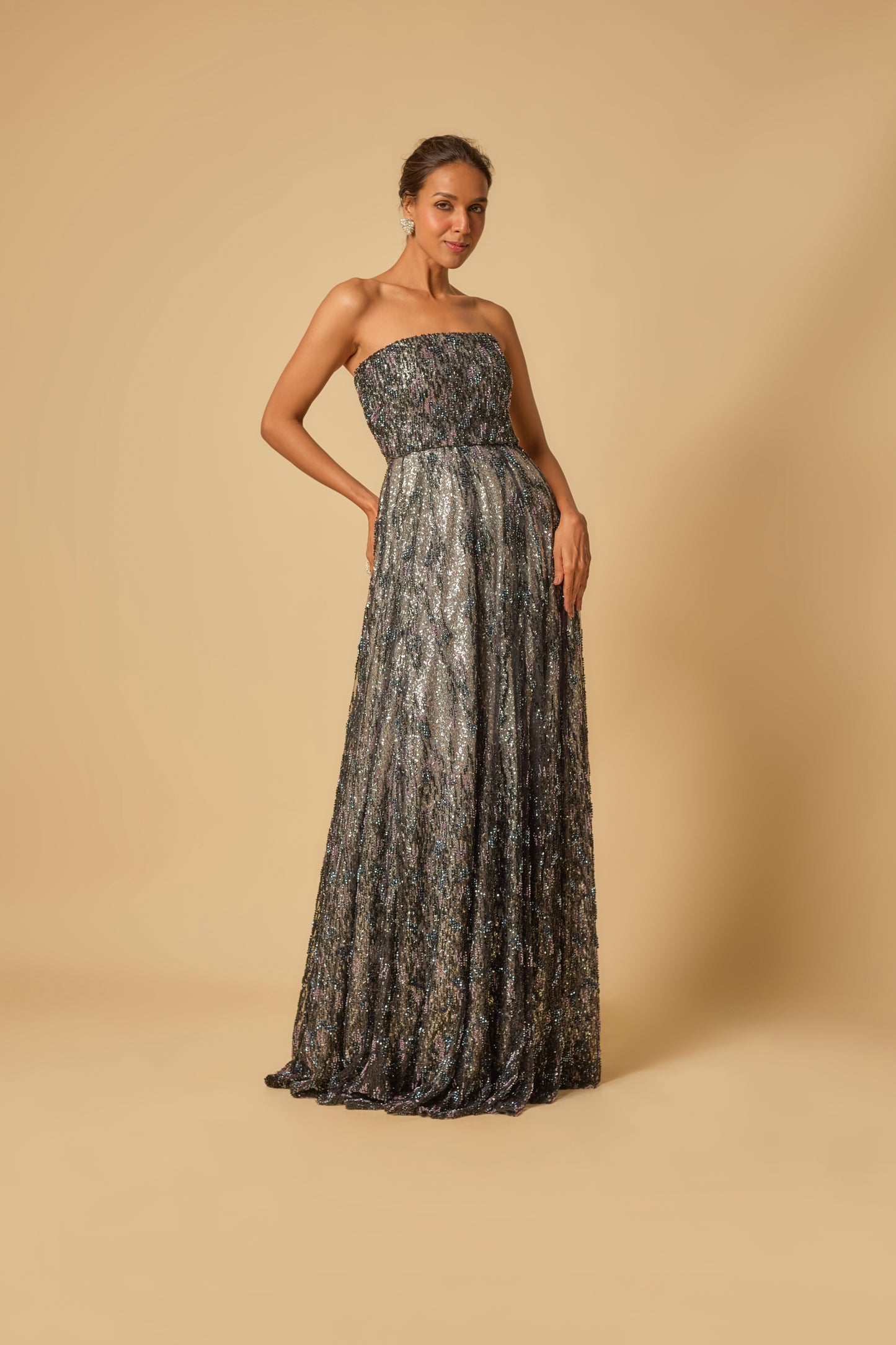 BLACK GOWN