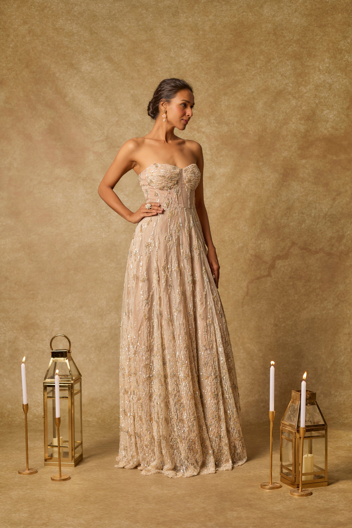 NUDE GOWN