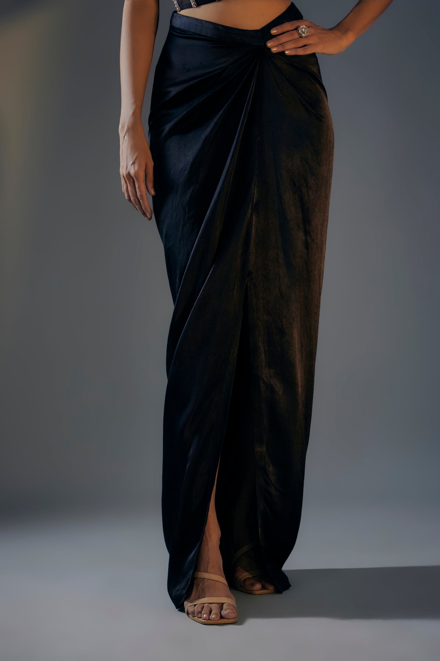 BLACK AND BEIGE SKIRT SET