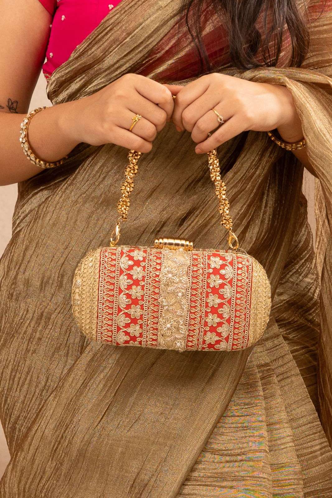 NAAZ CAPSULE CLUTCH