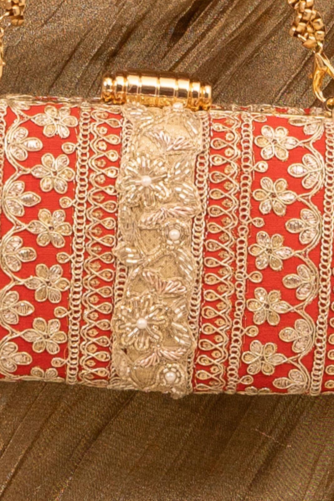 NAAZ CAPSULE CLUTCH