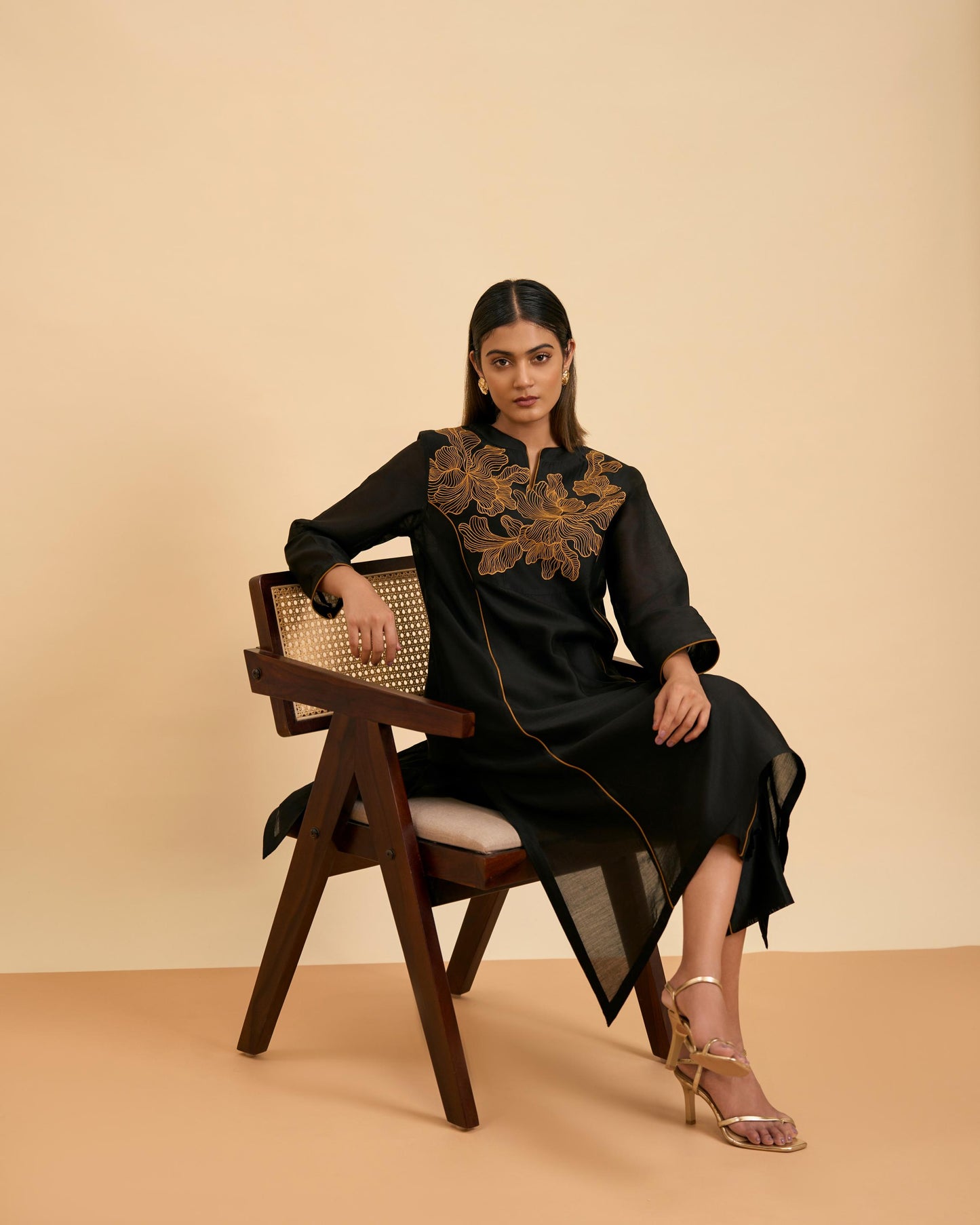 GOLDEN NIGHTS SUIT SET