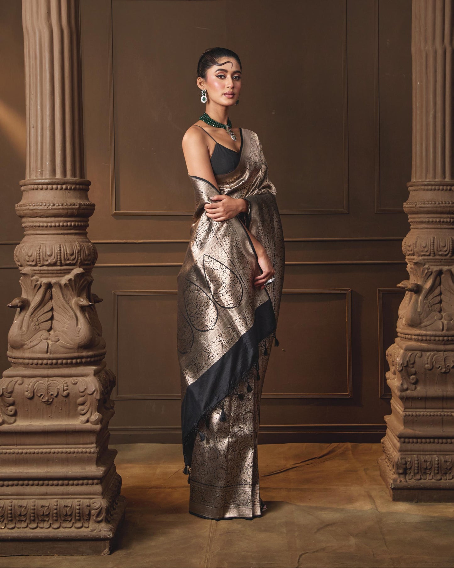 BLACK SAREE