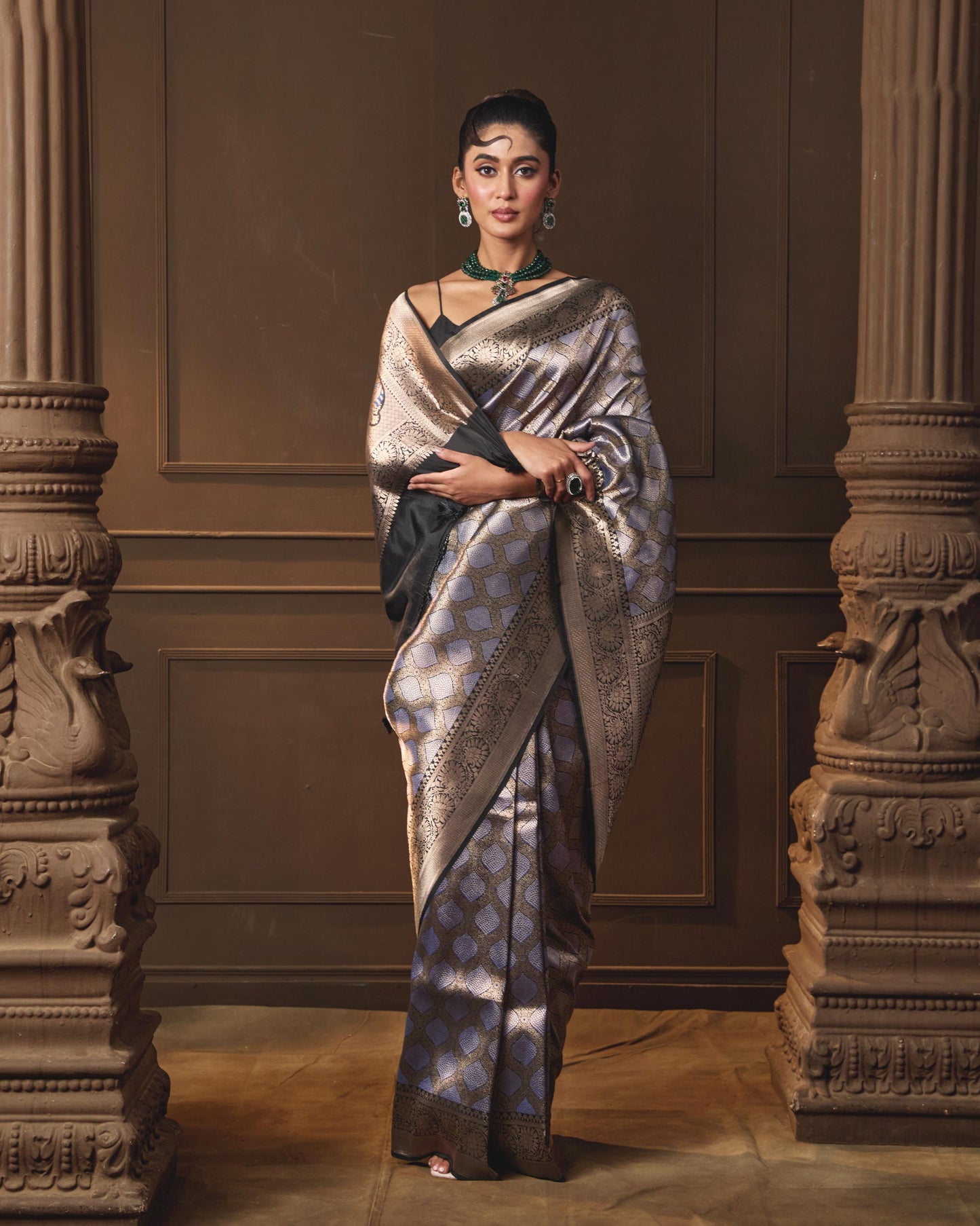 BLACK SAREE