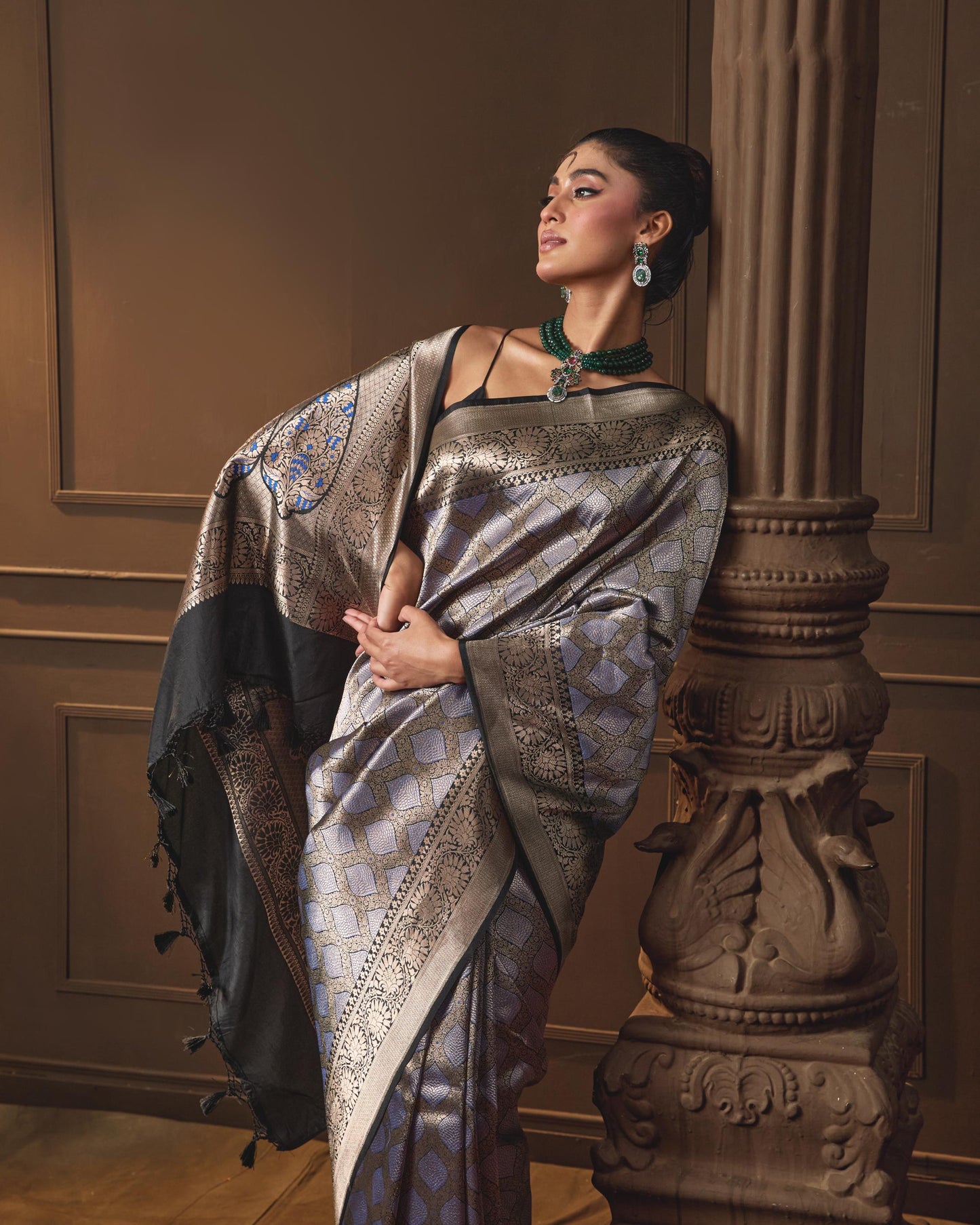 BLACK SAREE