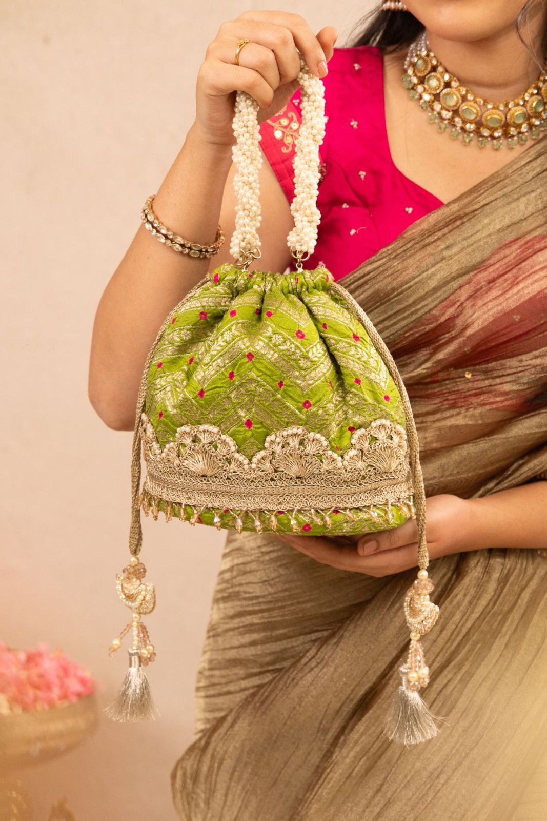 RUMANI BANDHANI BUCKET BAG