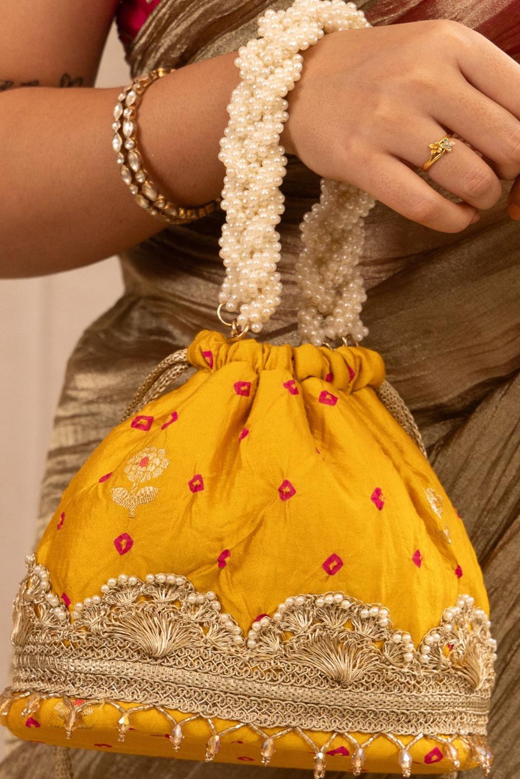 RUMANI BANDHANI BUCKET BAG