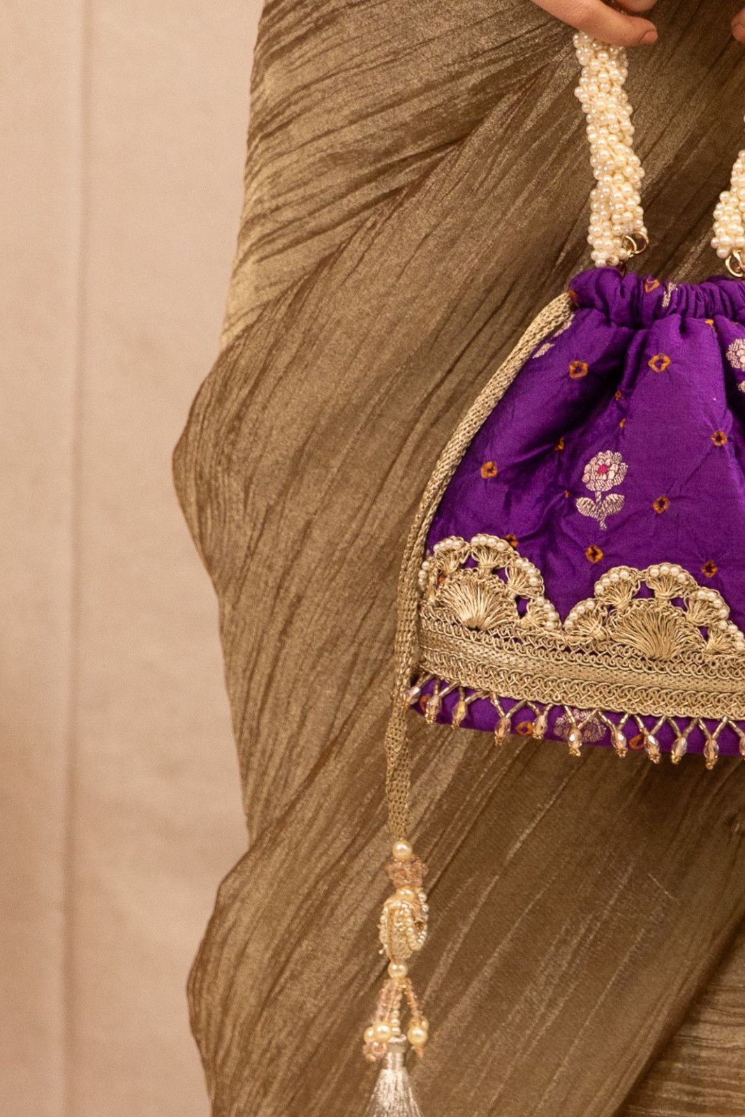 RUMANI BANDHANI BUCKET BAG