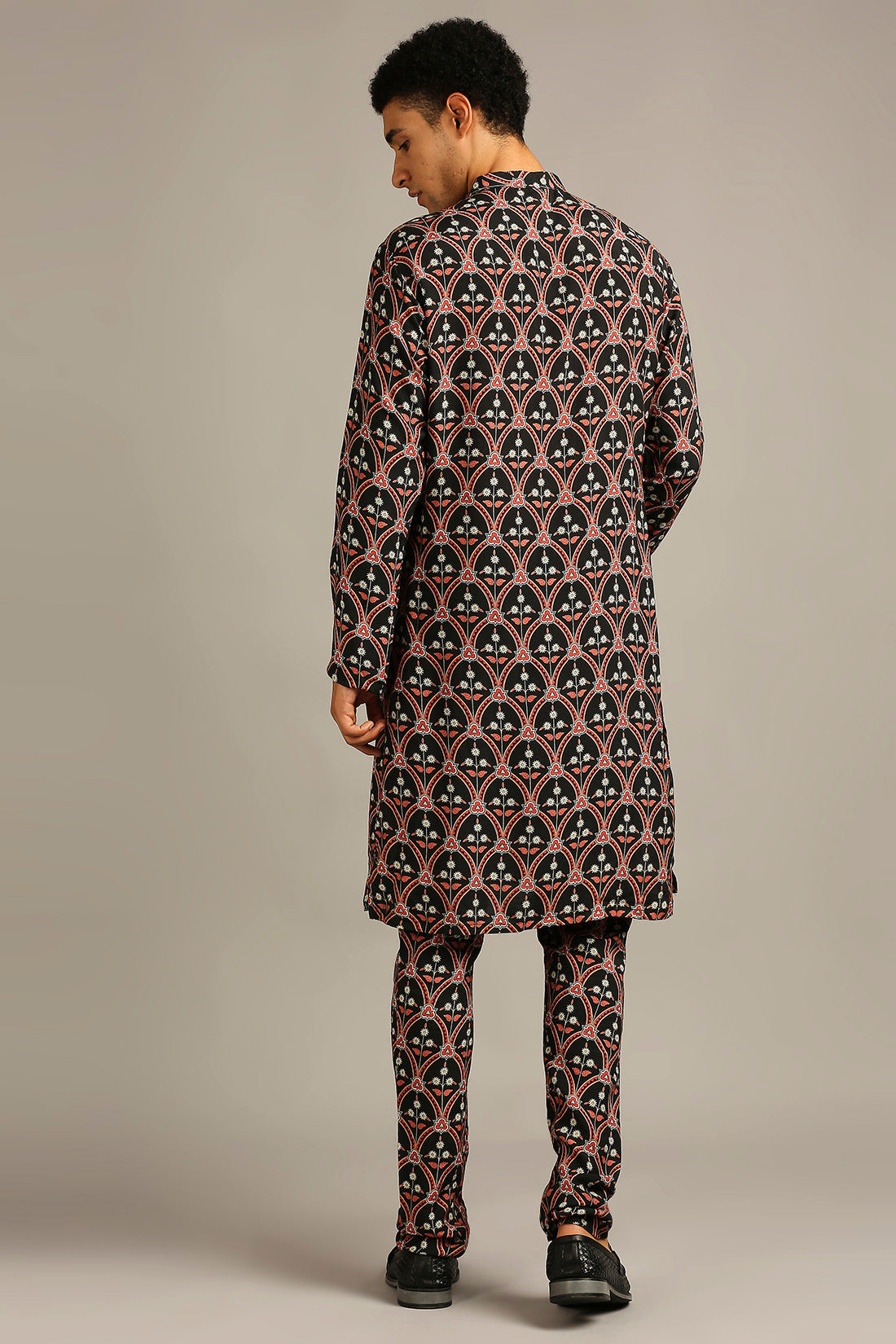 ETHNIC FOLKLORE PRINTED KURTA SET