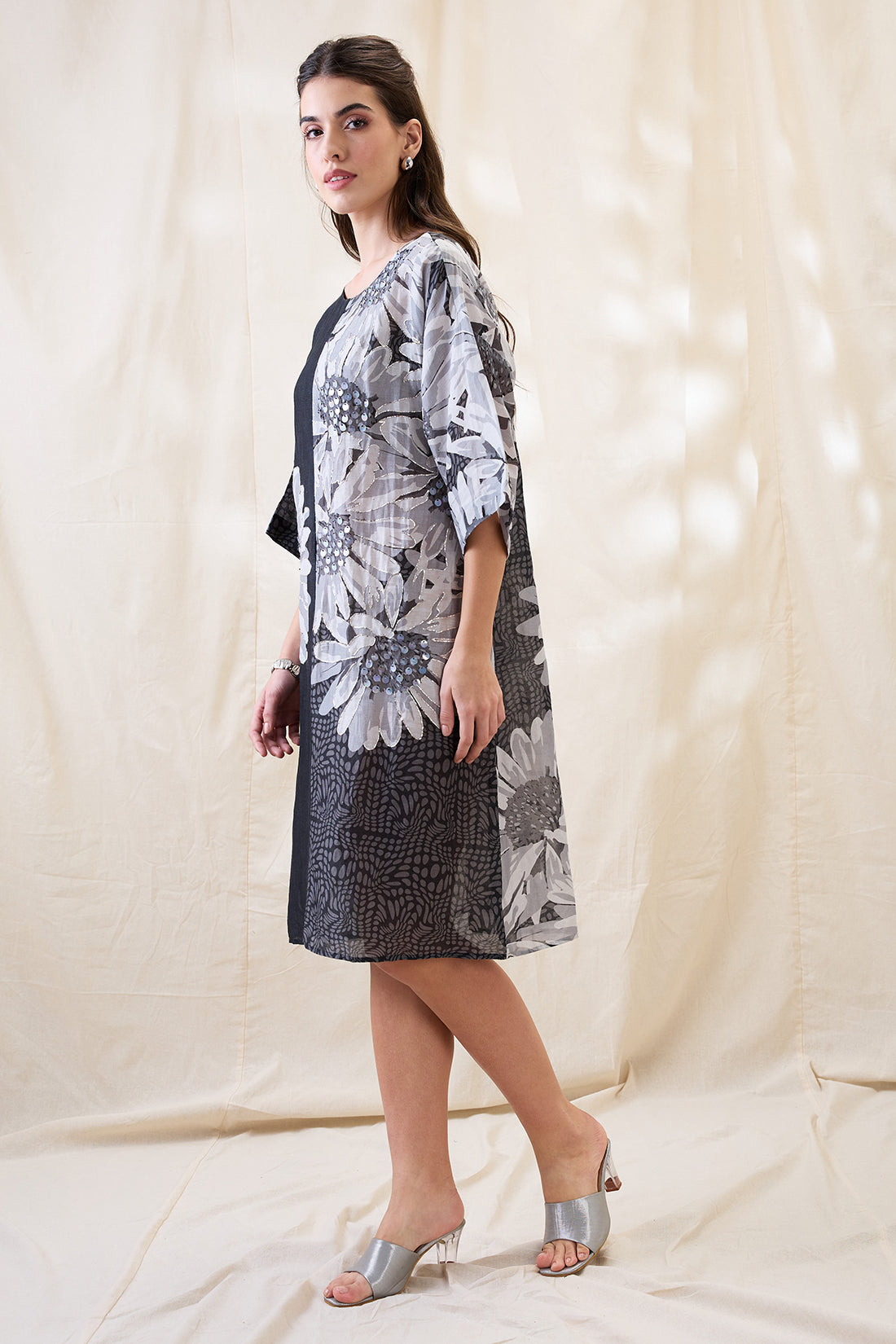 RAVYA EMBELLISHED BOXY DRESS